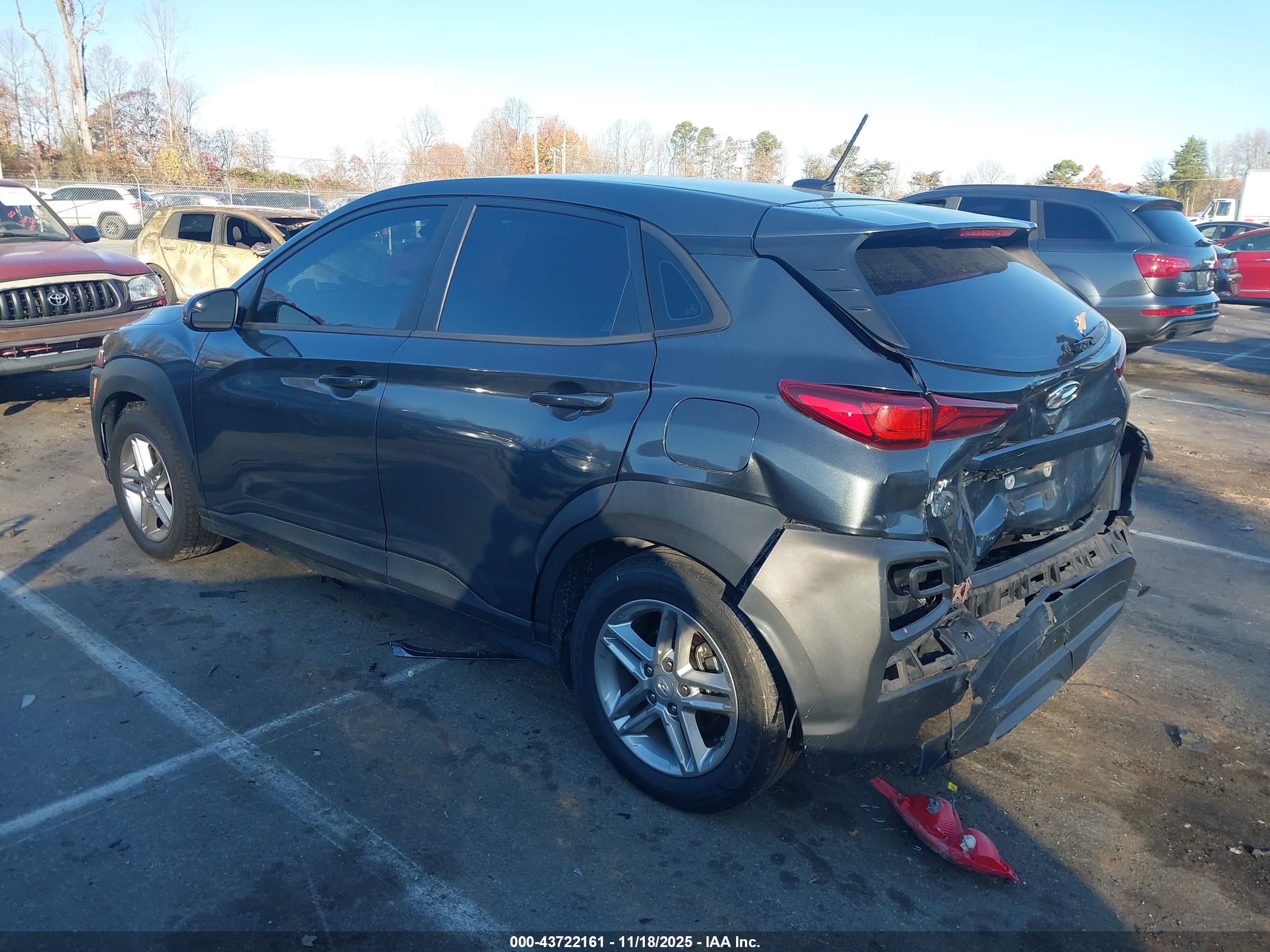 HYUNDAI KONA image 3