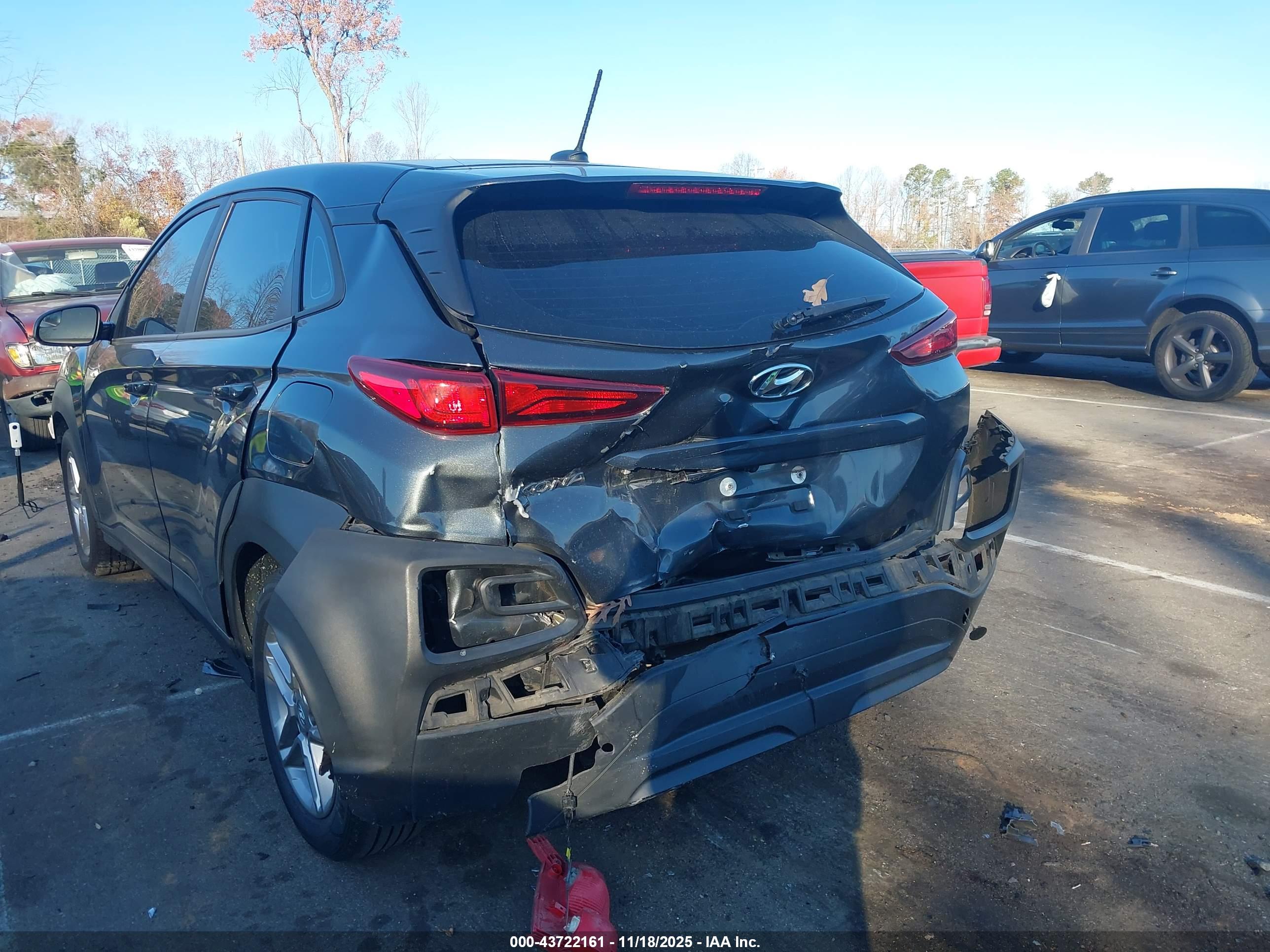 HYUNDAI KONA image 6