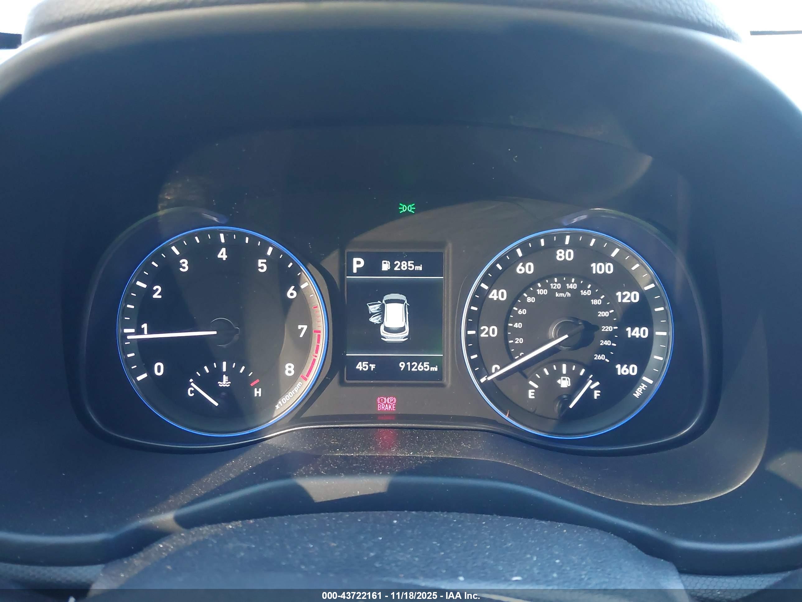 HYUNDAI KONA image 7