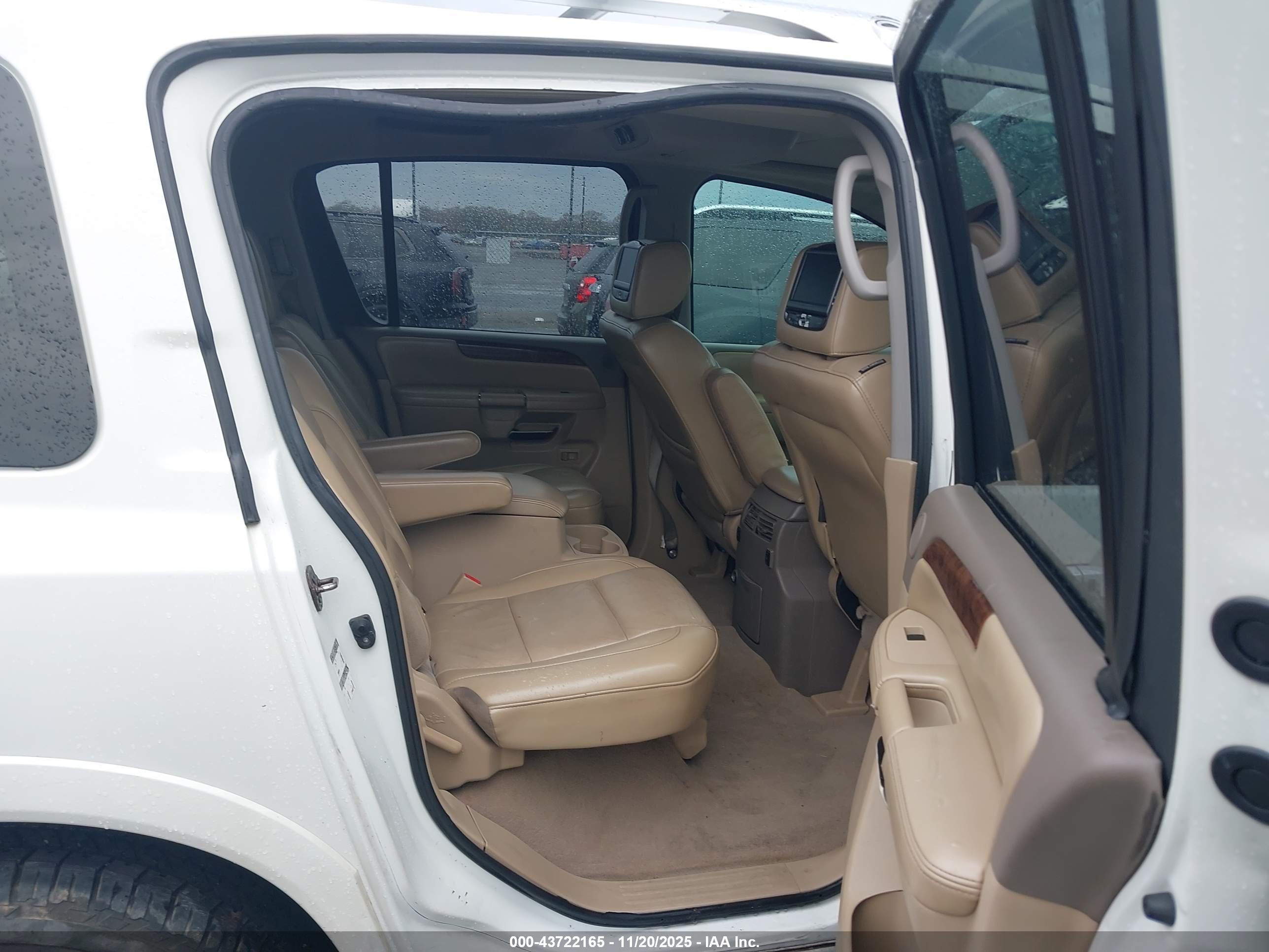 NISSAN ARMADA image 8