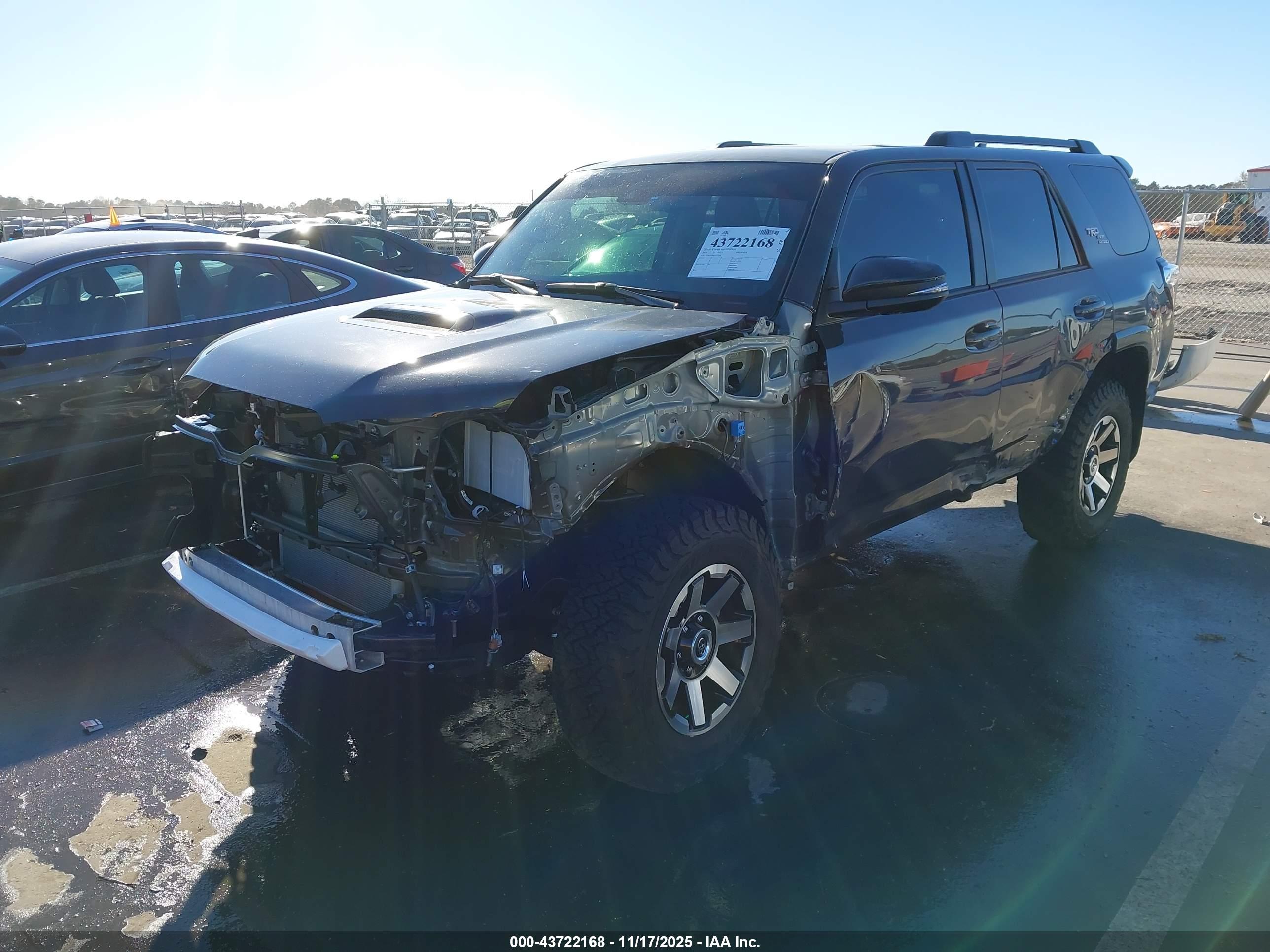 TOYOTA 4RUNNER image 2