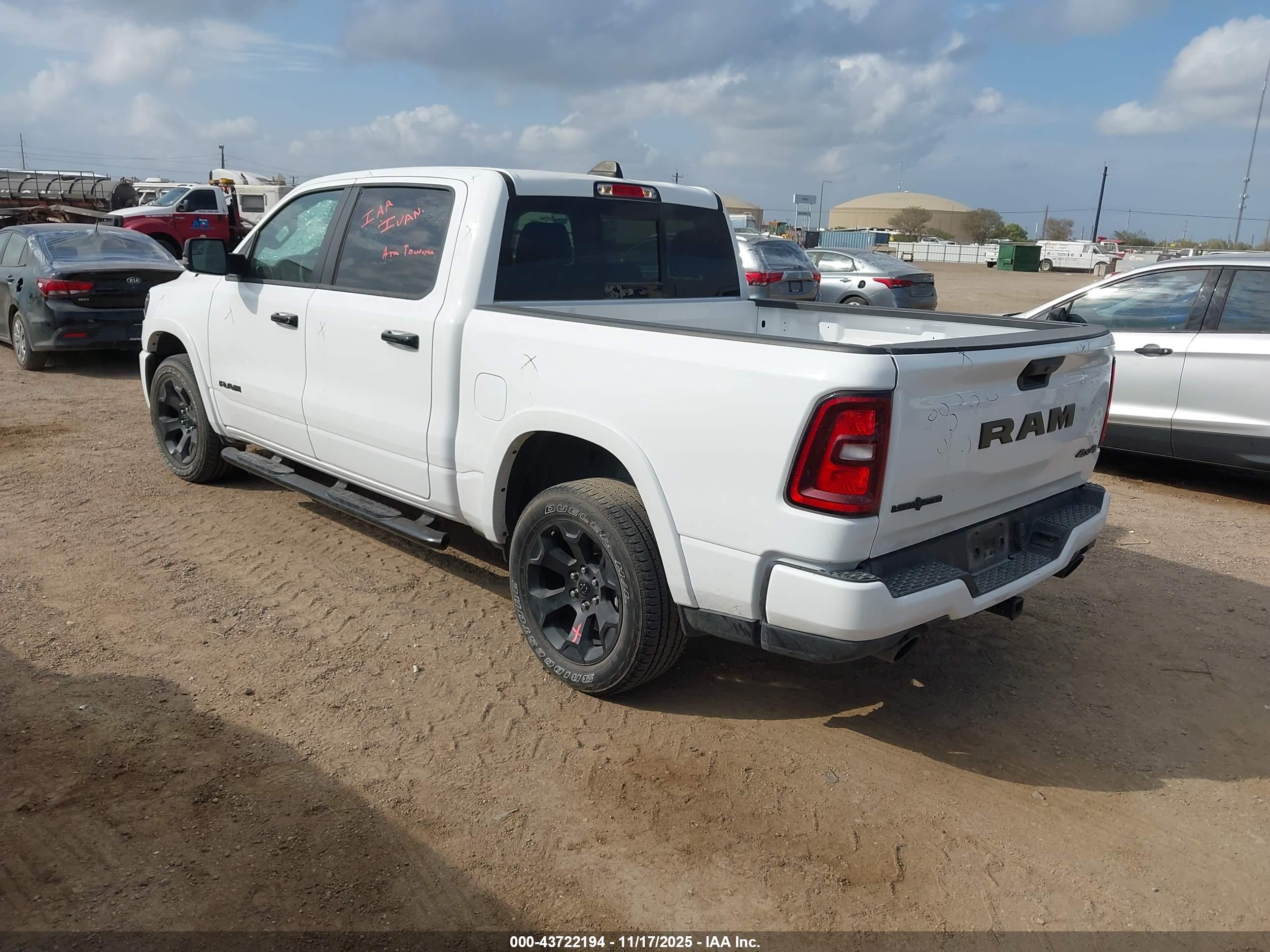 RAM 1500 image 3