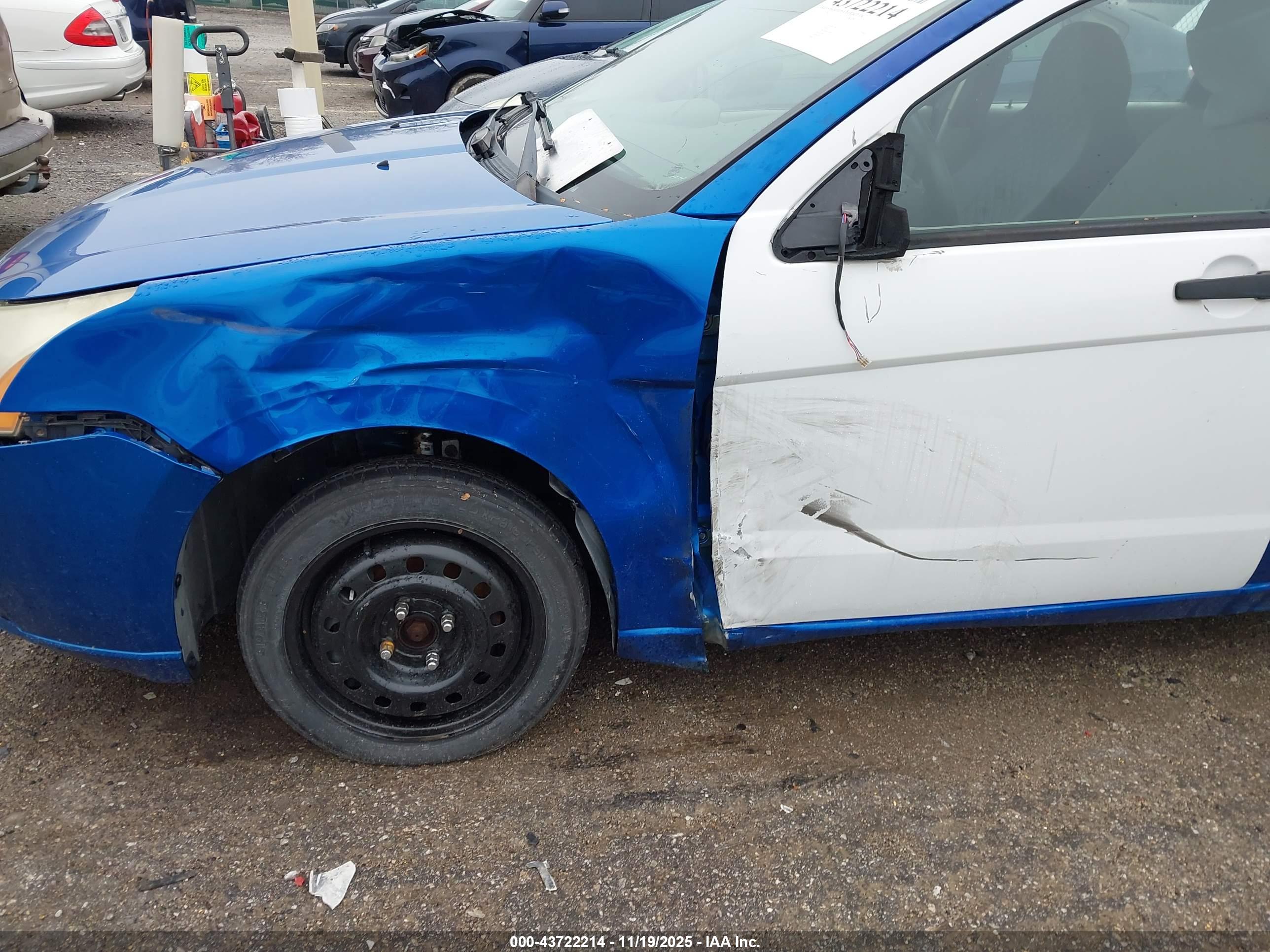 FORD FOCUS image 6