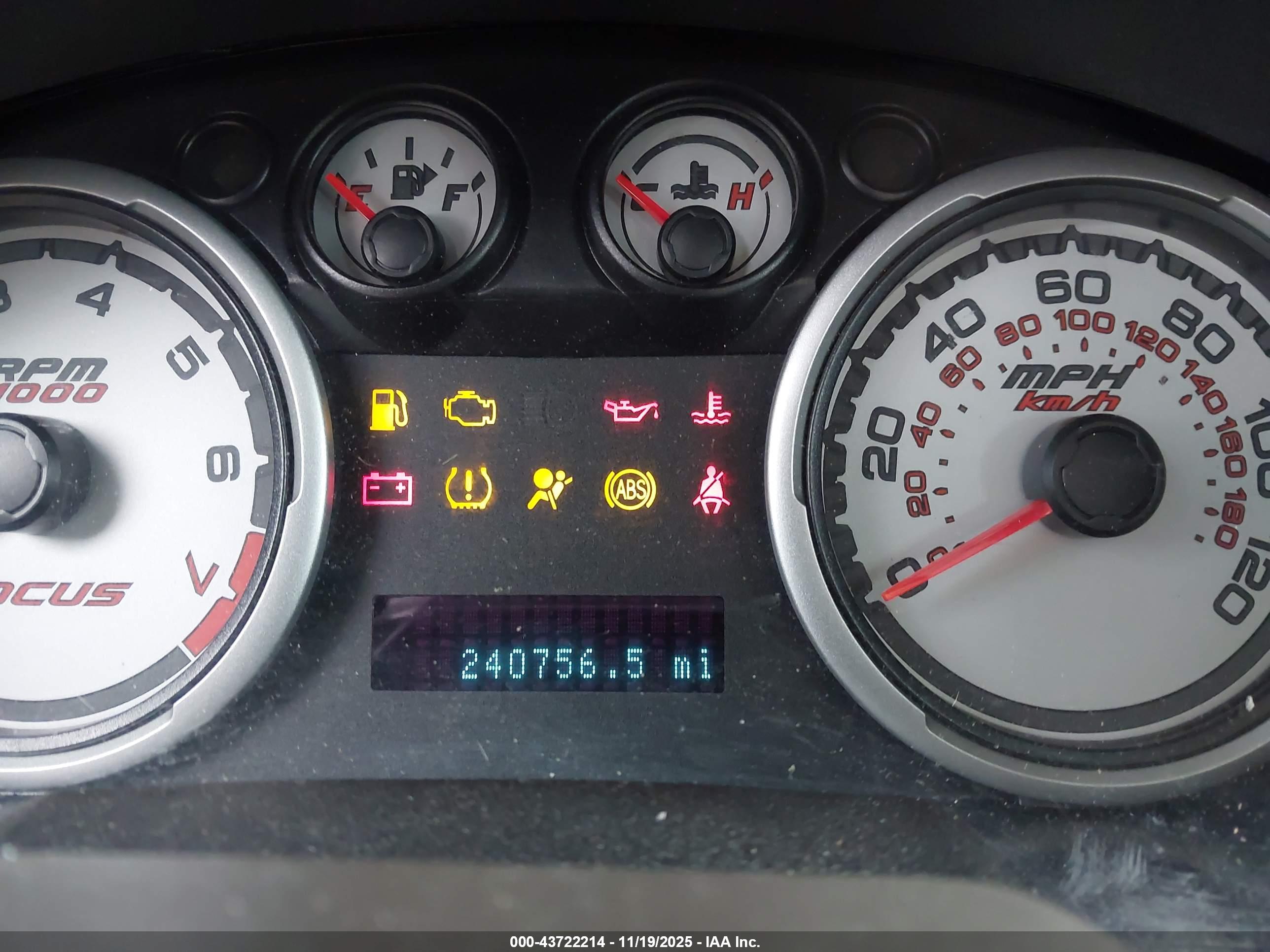 FORD FOCUS image 7