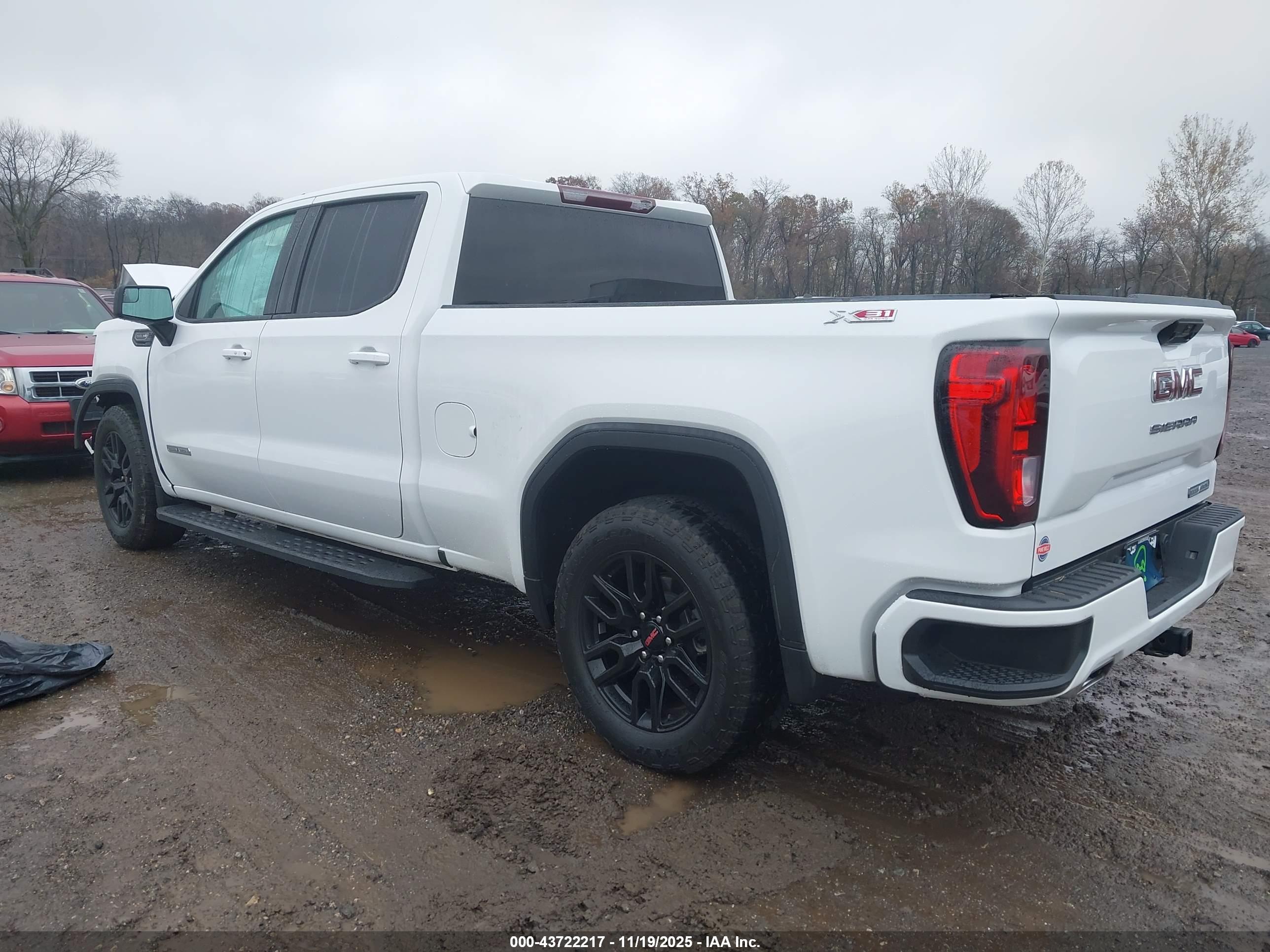 GMC SIERRA image 3
