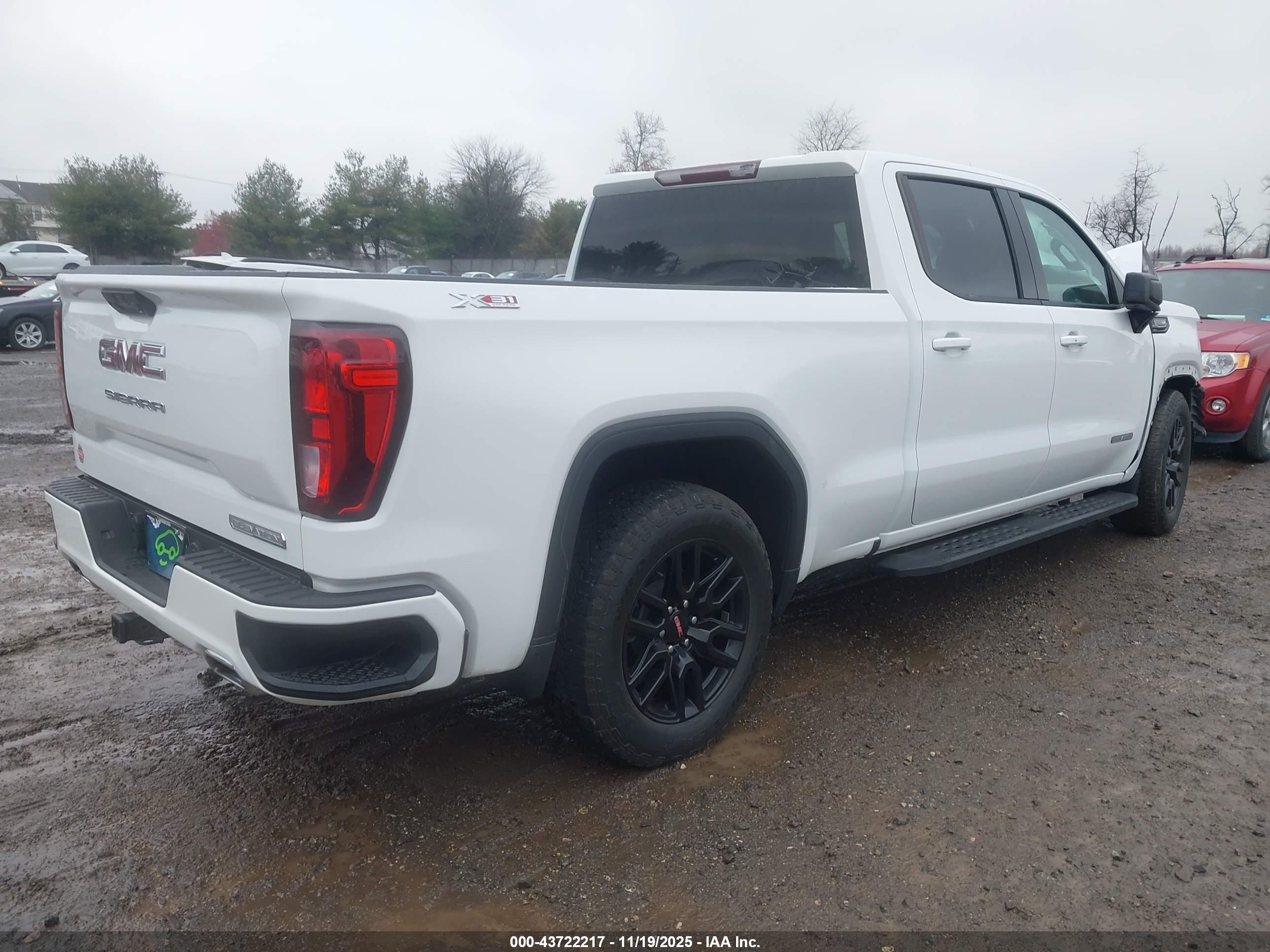 GMC SIERRA image 4