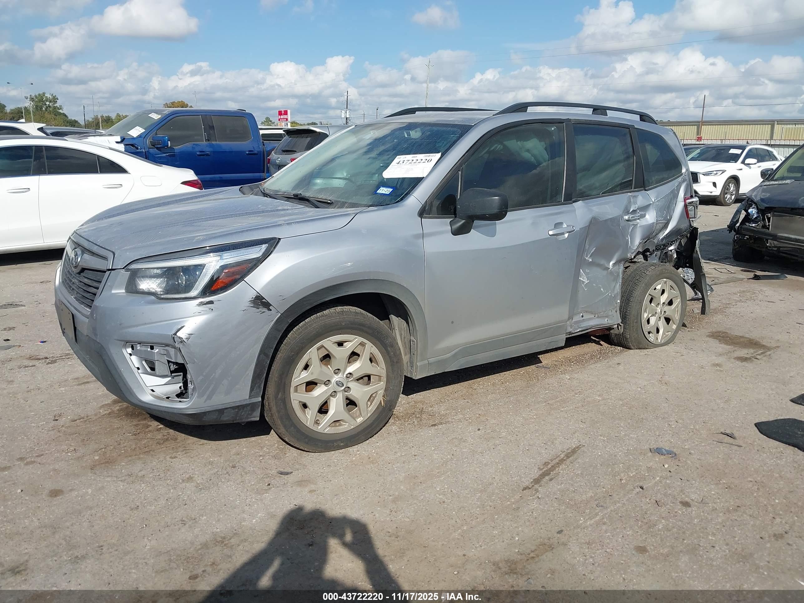 SUBARU FORESTER image 2