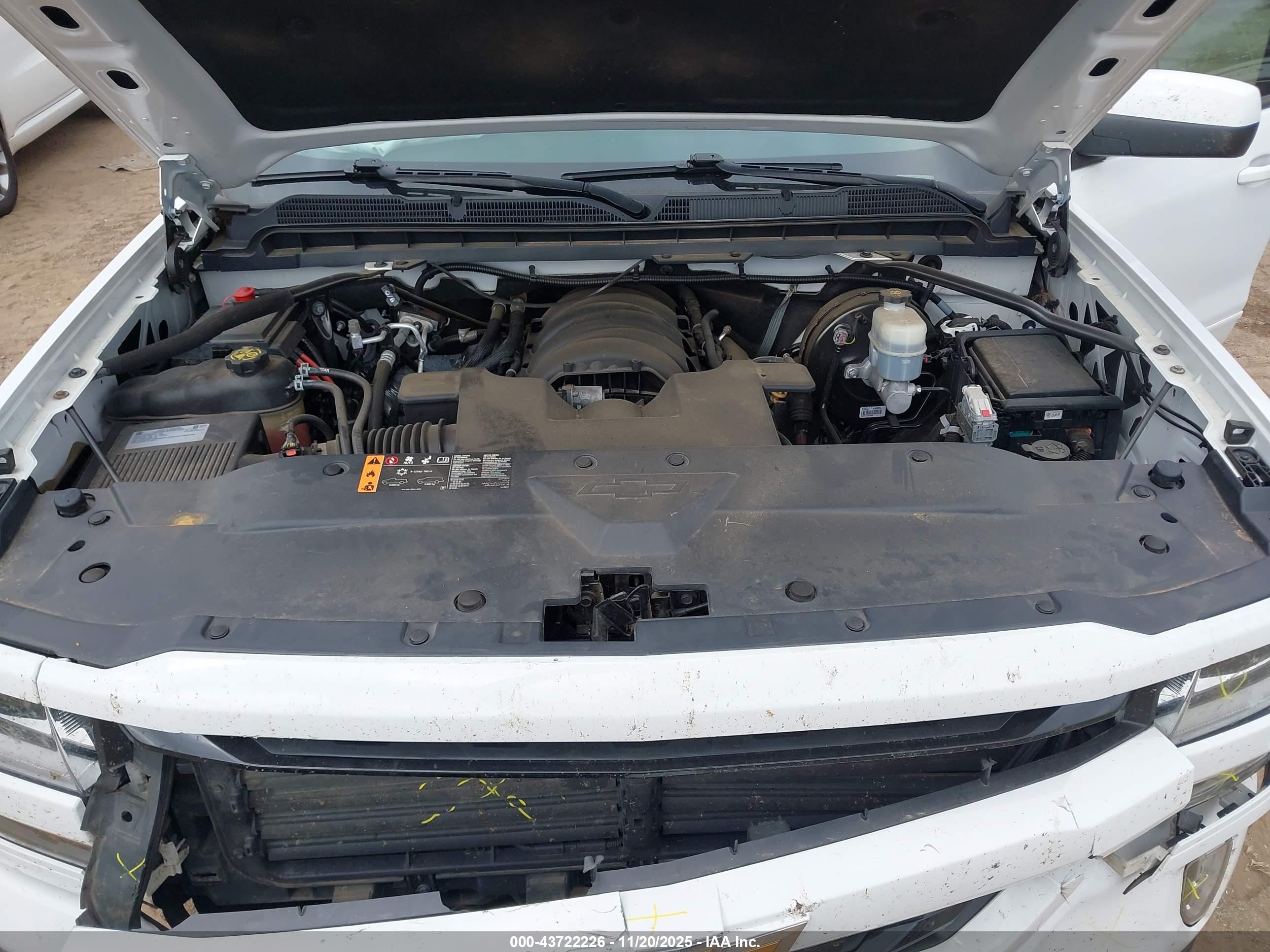 CHEVROLET SILVERADO image 10