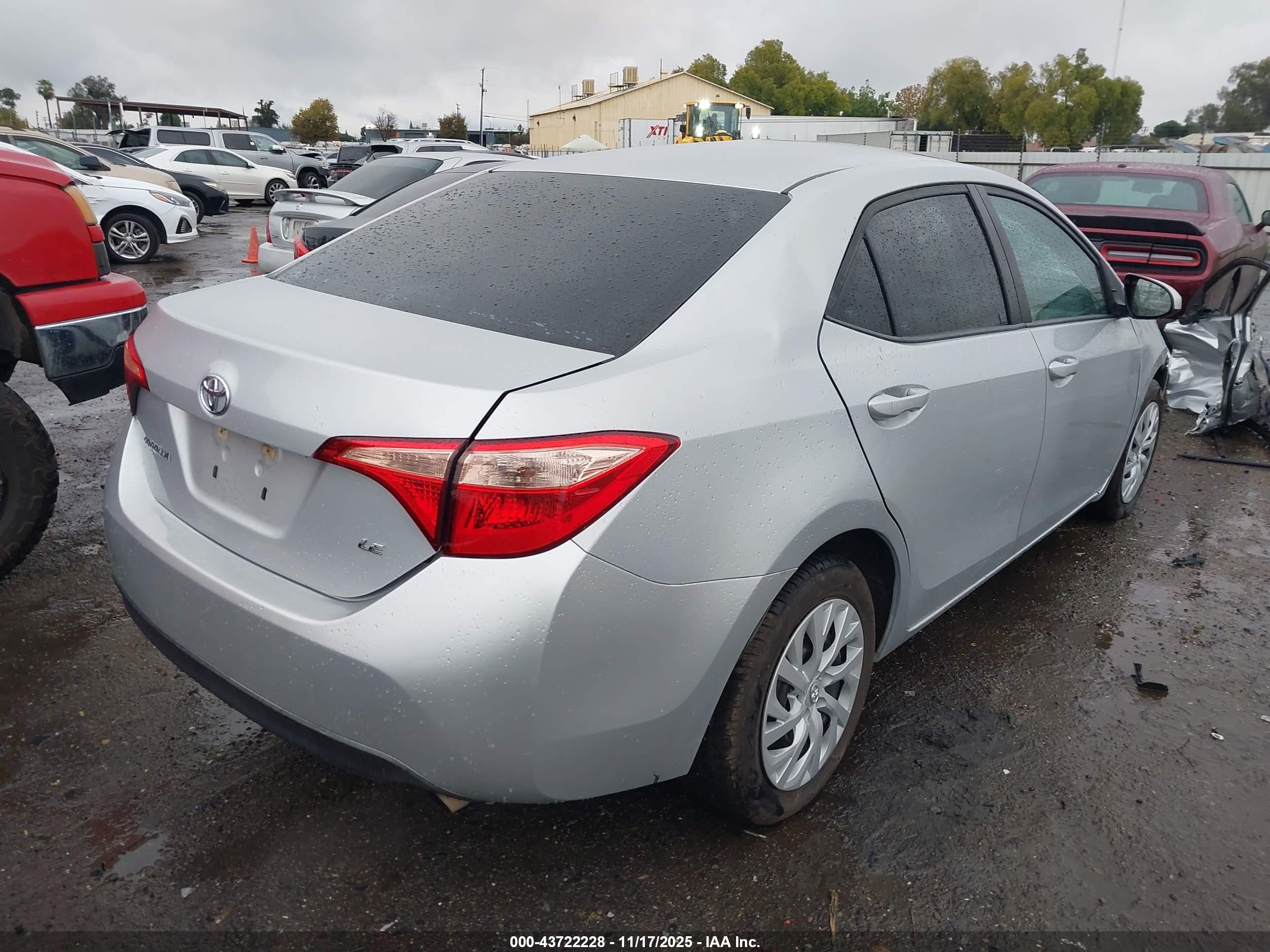 TOYOTA COROLLA image 4