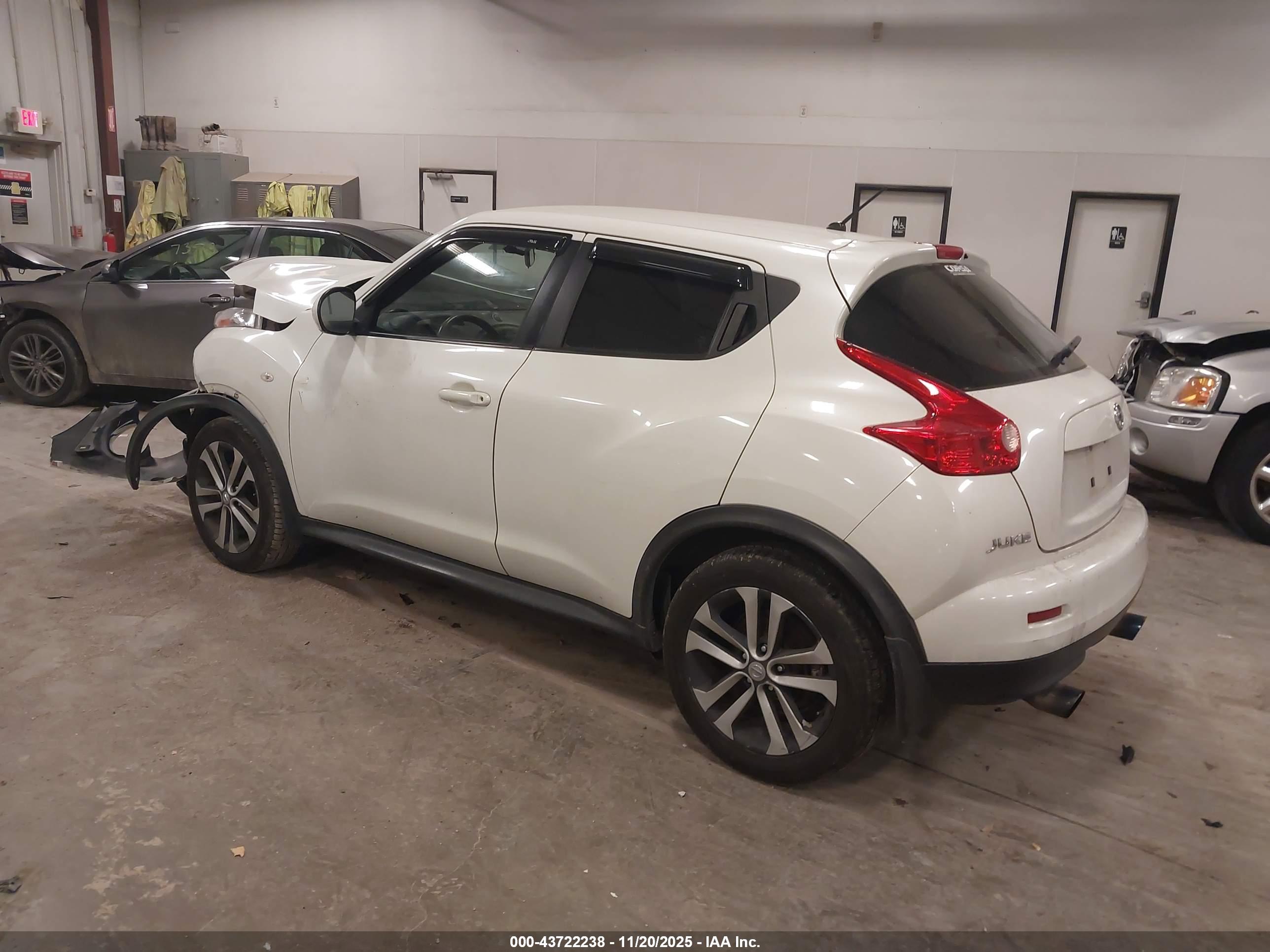 NISSAN JUKE image 3