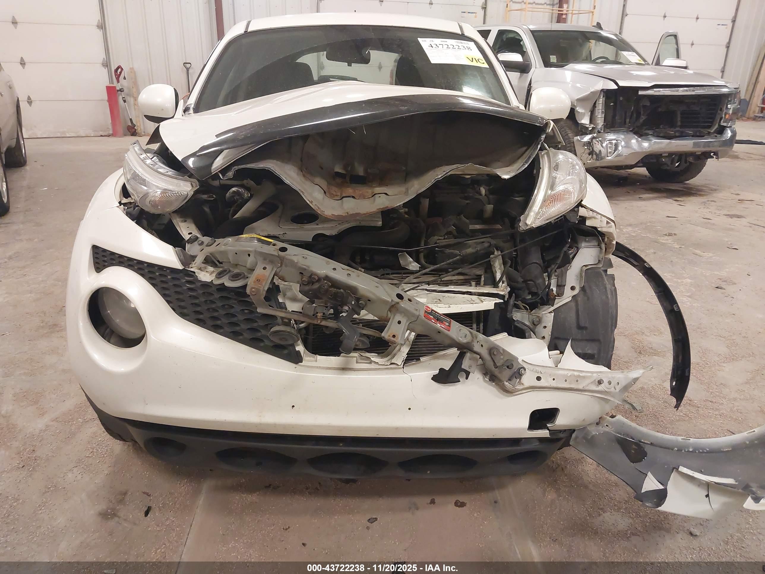 NISSAN JUKE image 6