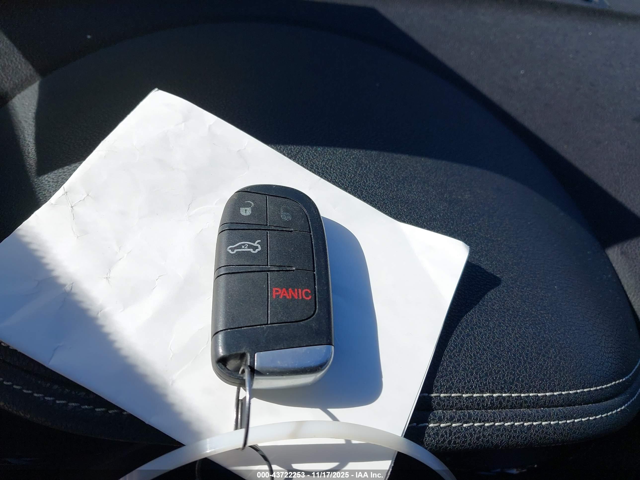 CHRYSLER 300 image 11