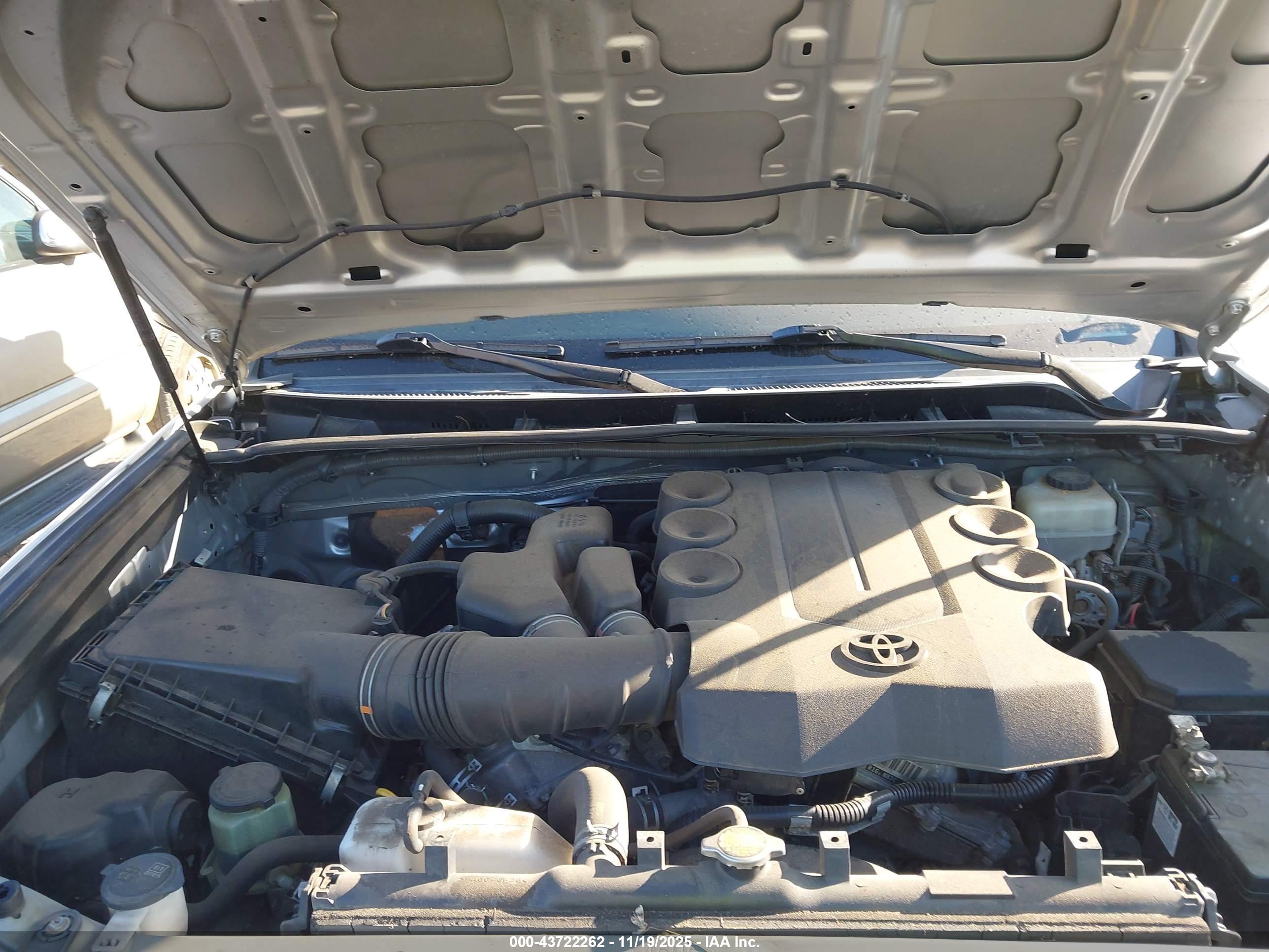 TOYOTA 4RUNNER image 10