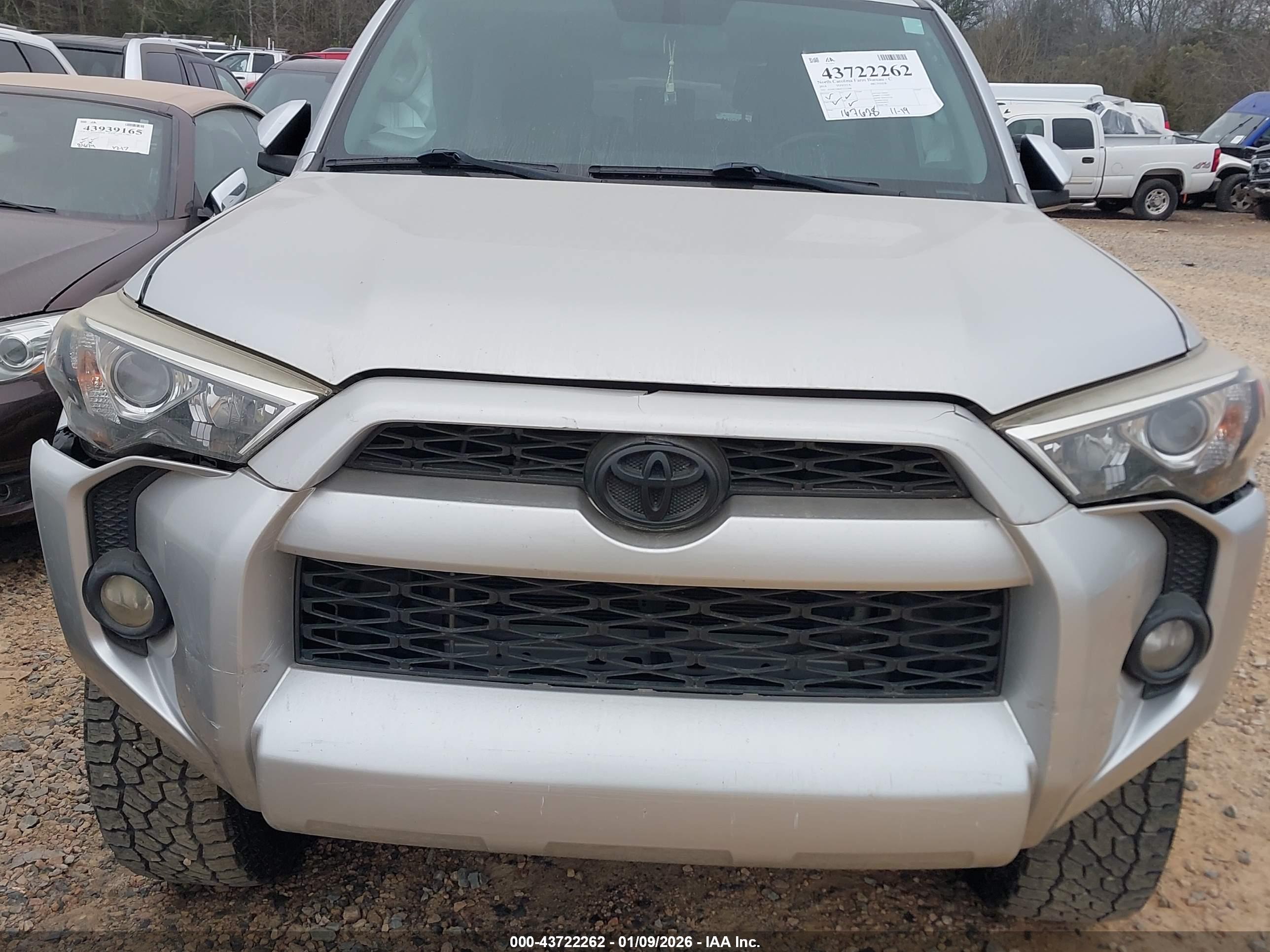 TOYOTA 4RUNNER image 6