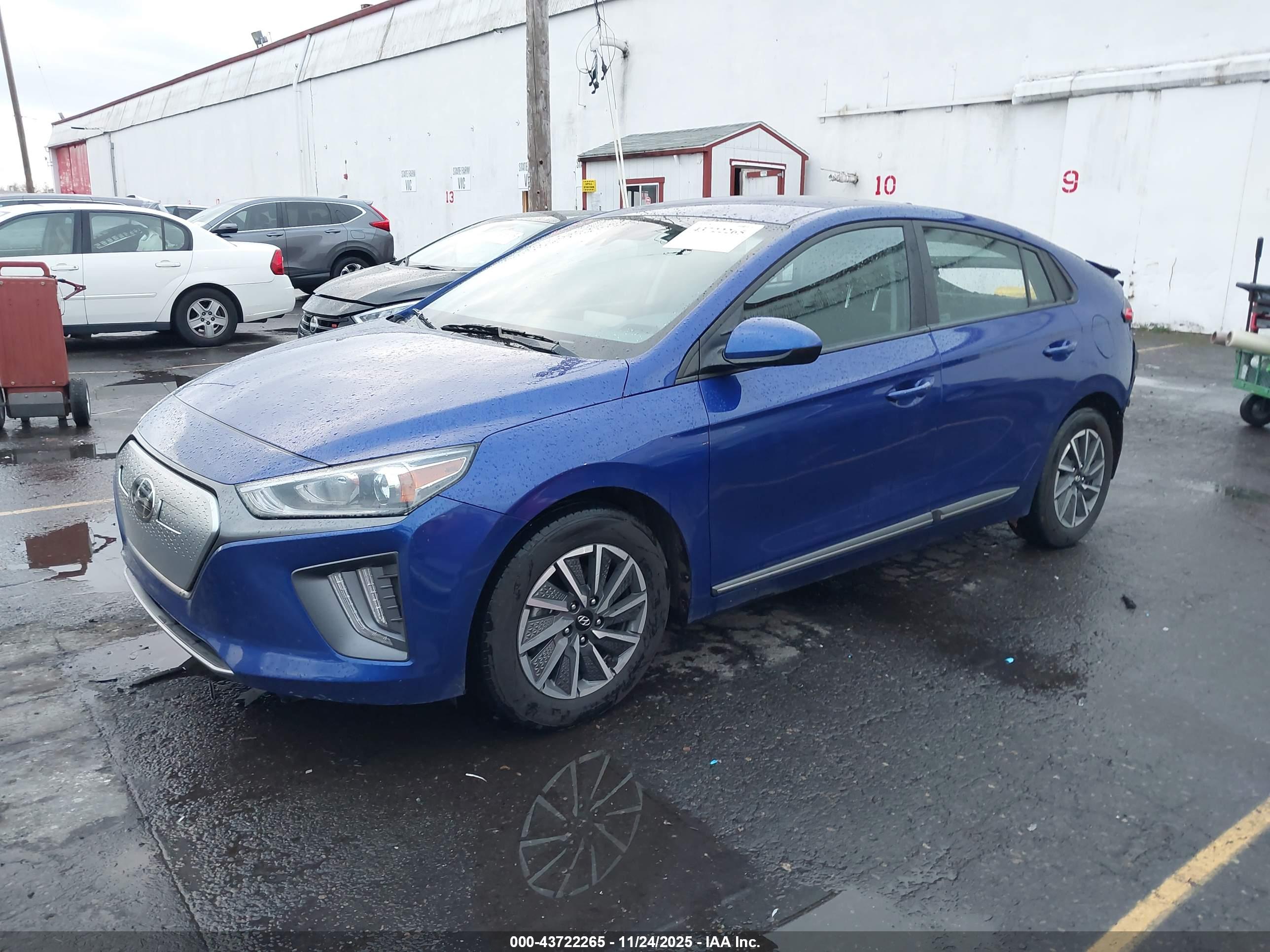 HYUNDAI IONIQ image 2
