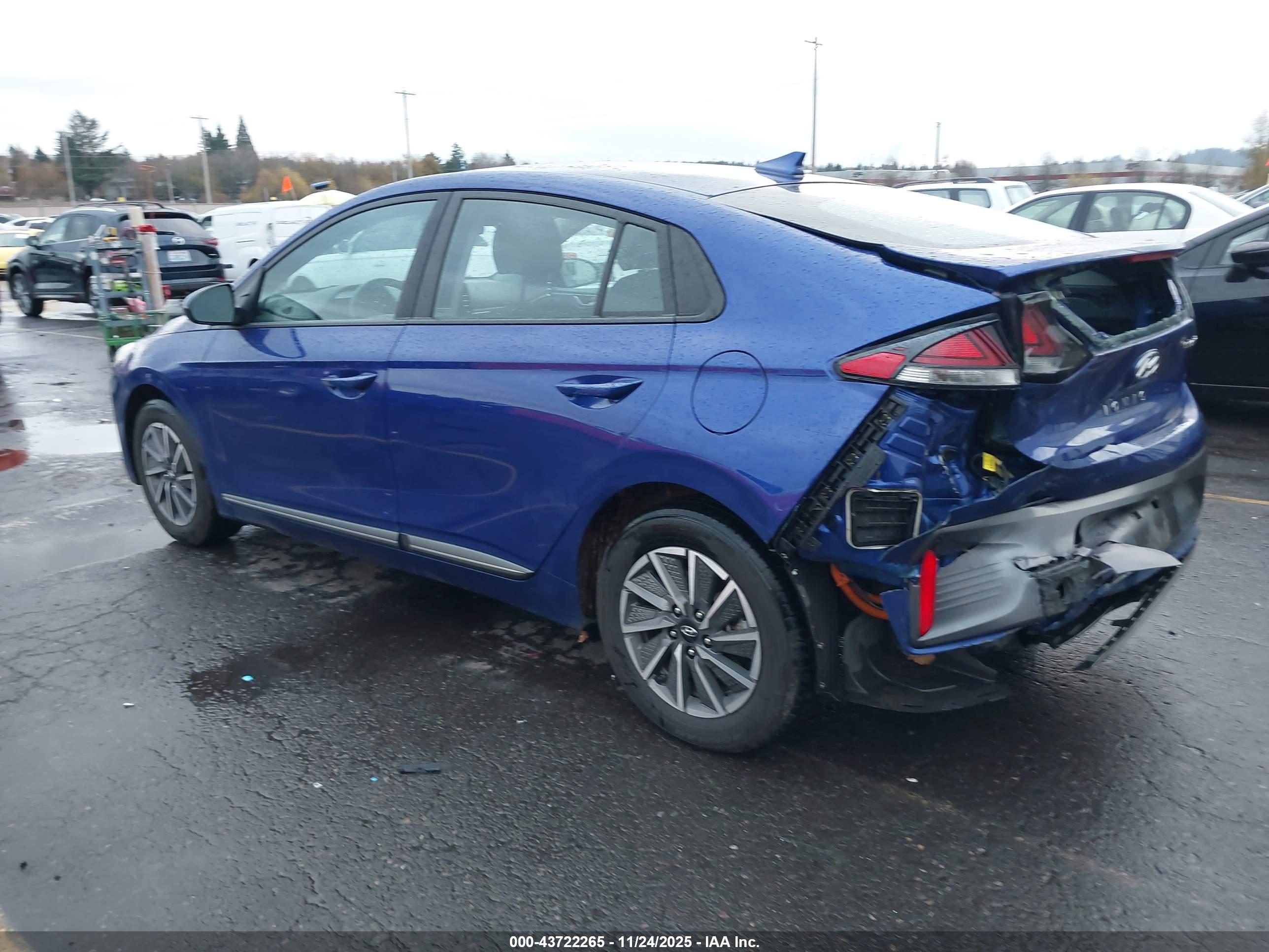 HYUNDAI IONIQ image 3