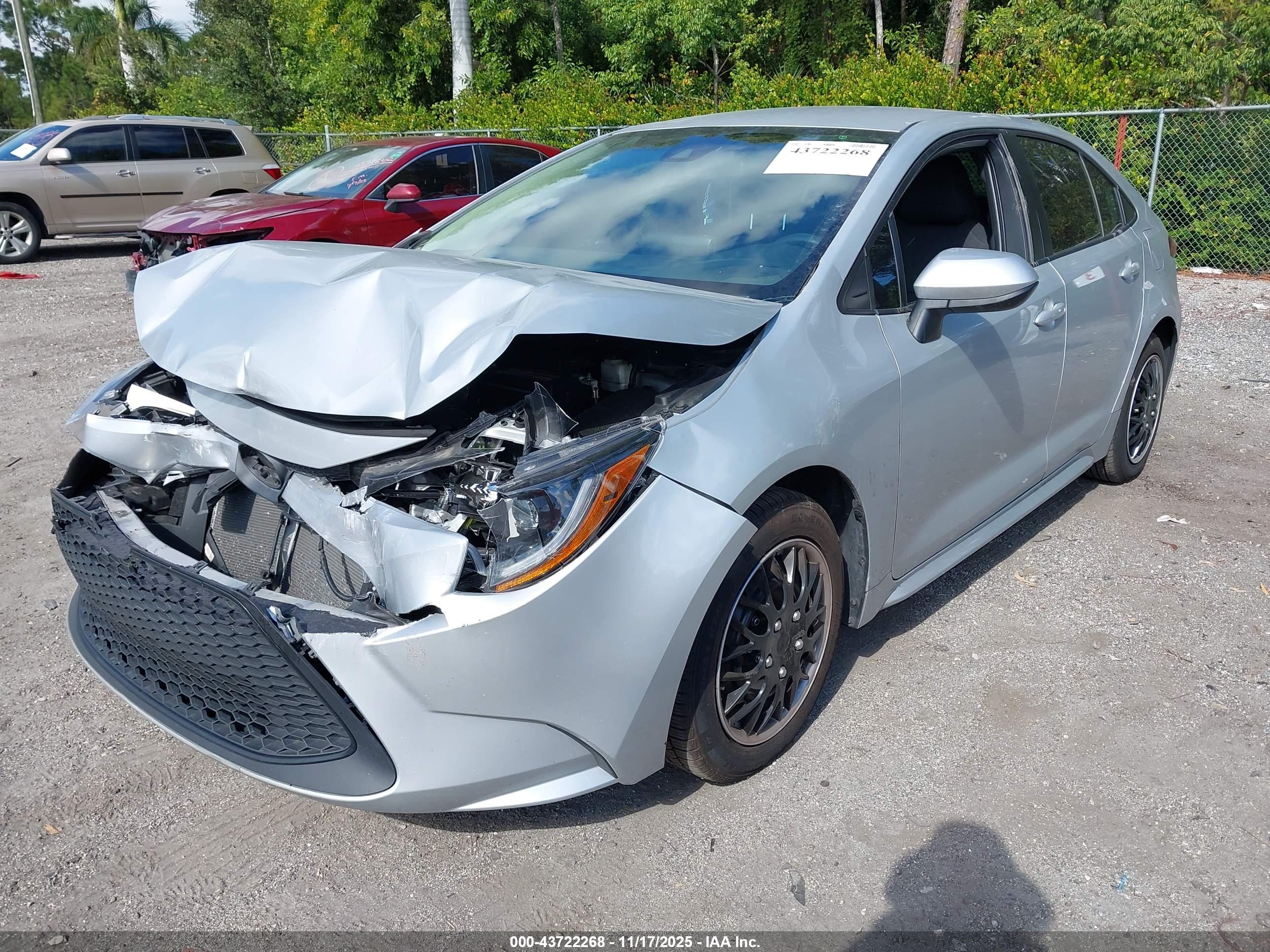 TOYOTA COROLLA image 2