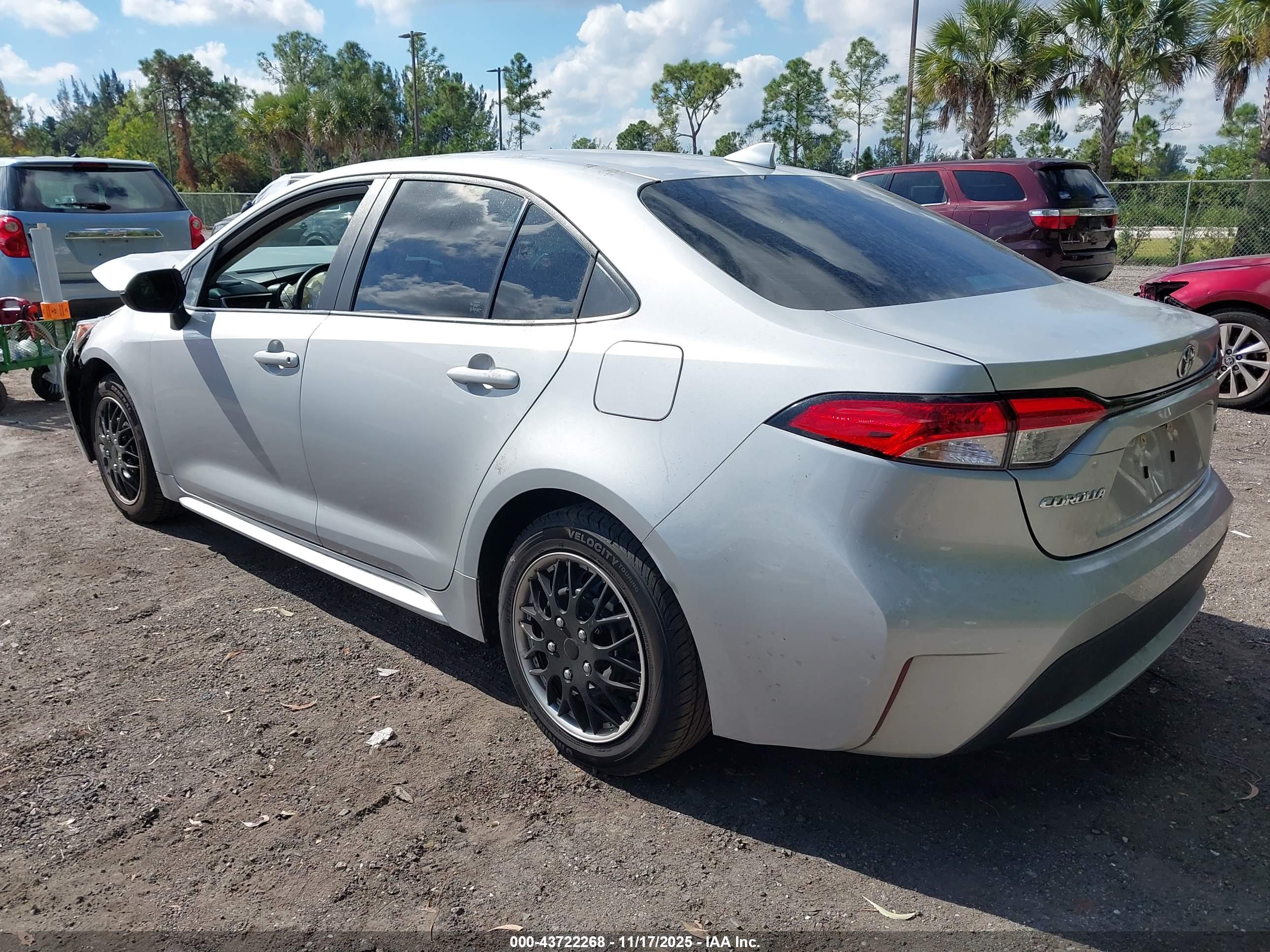 TOYOTA COROLLA image 3