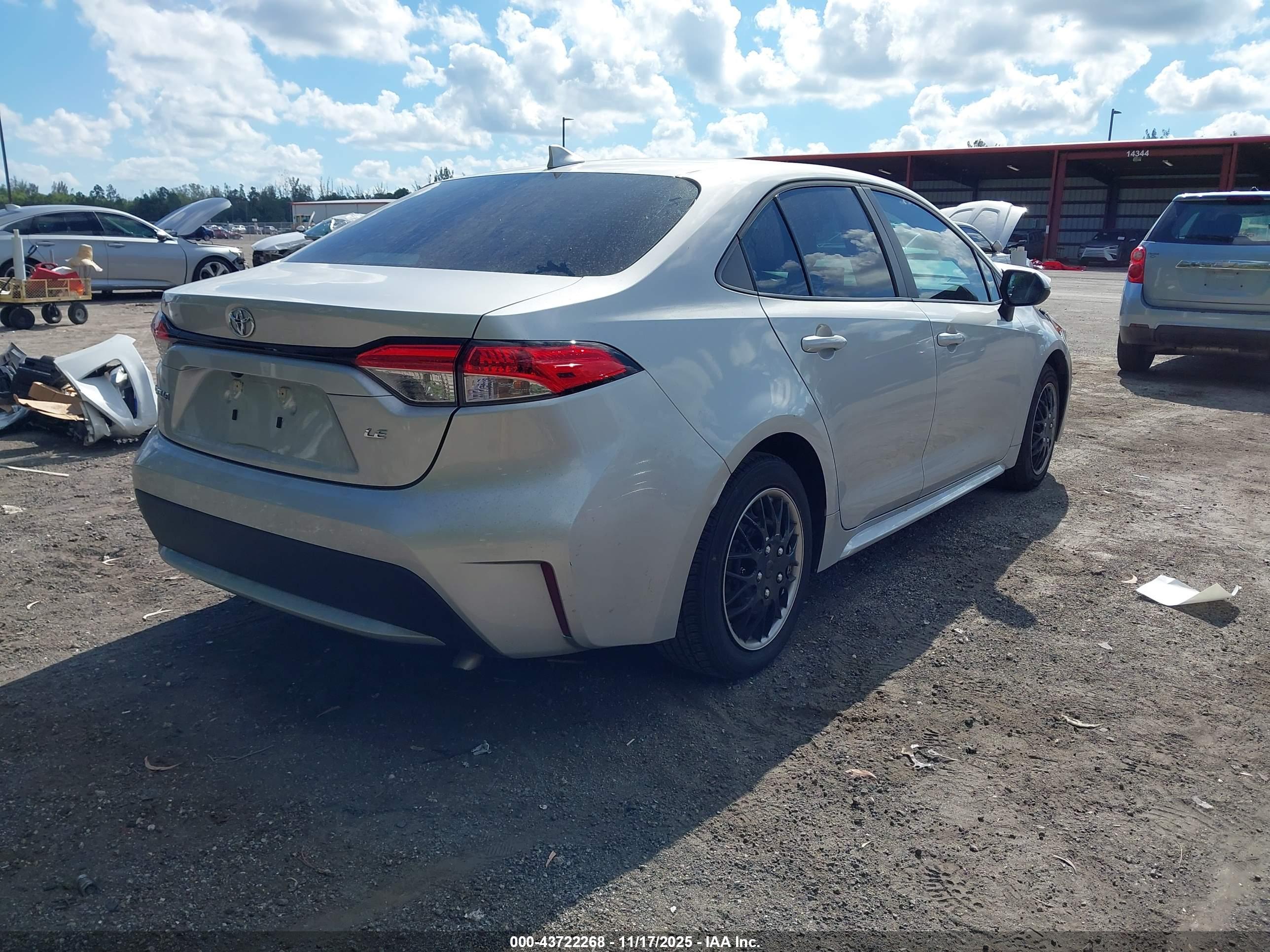 TOYOTA COROLLA image 4