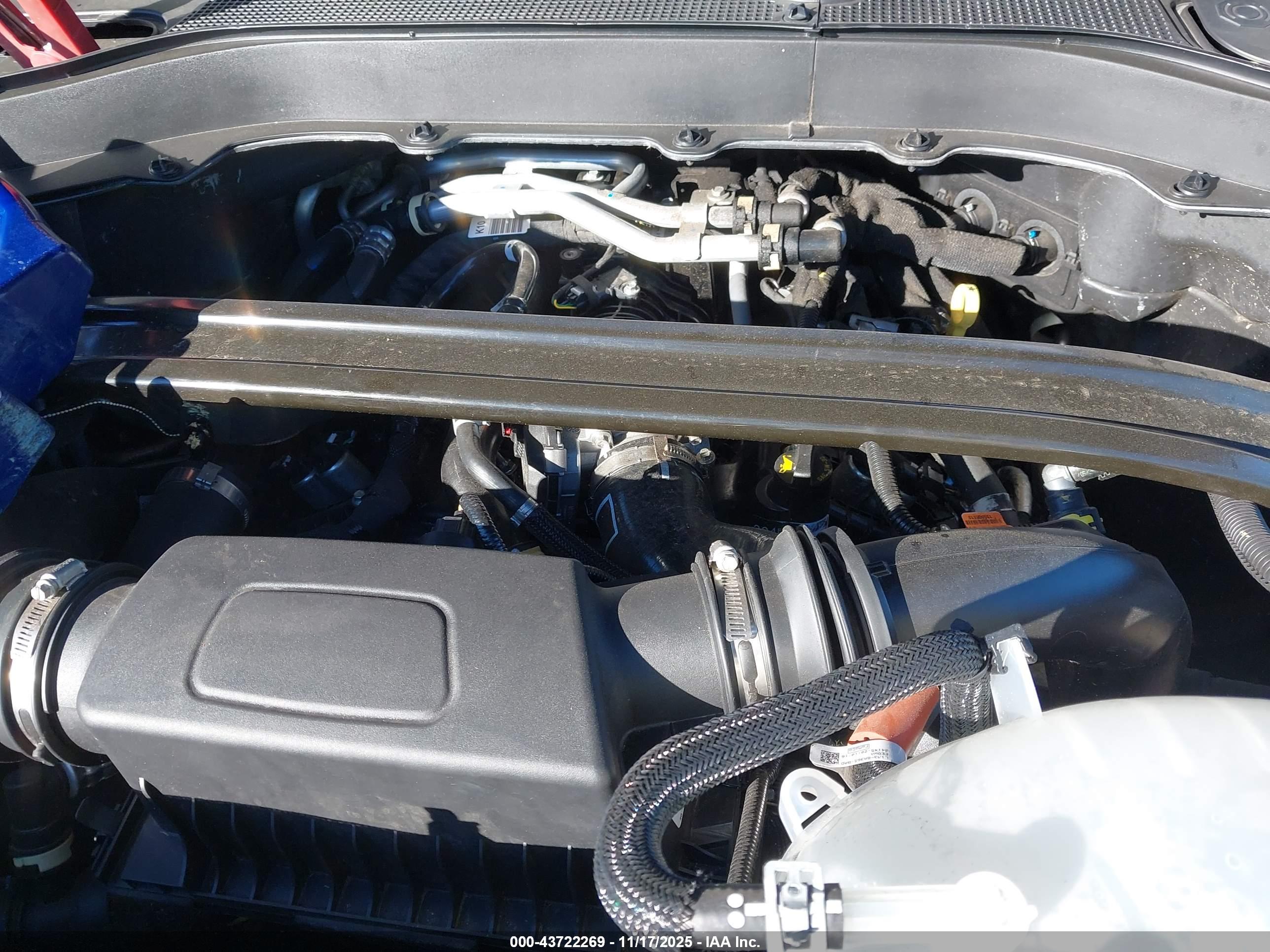 FORD EXPLORER image 10