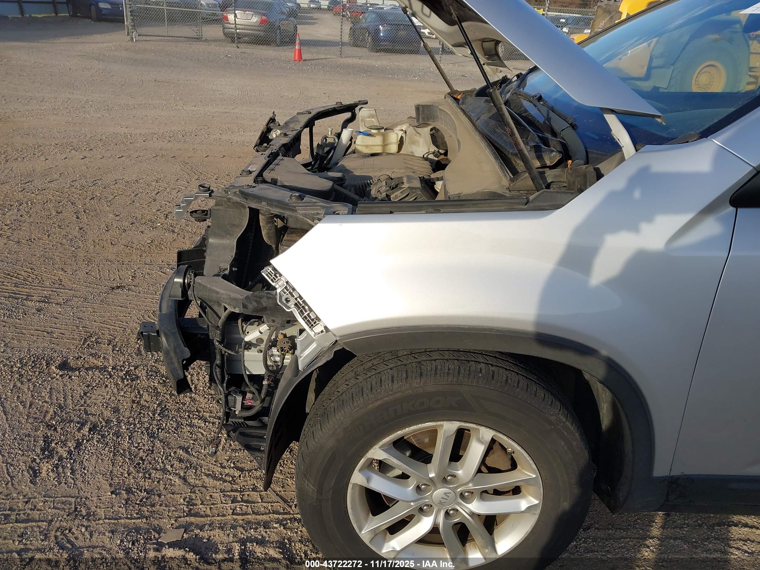 KIA SORENTO image 6