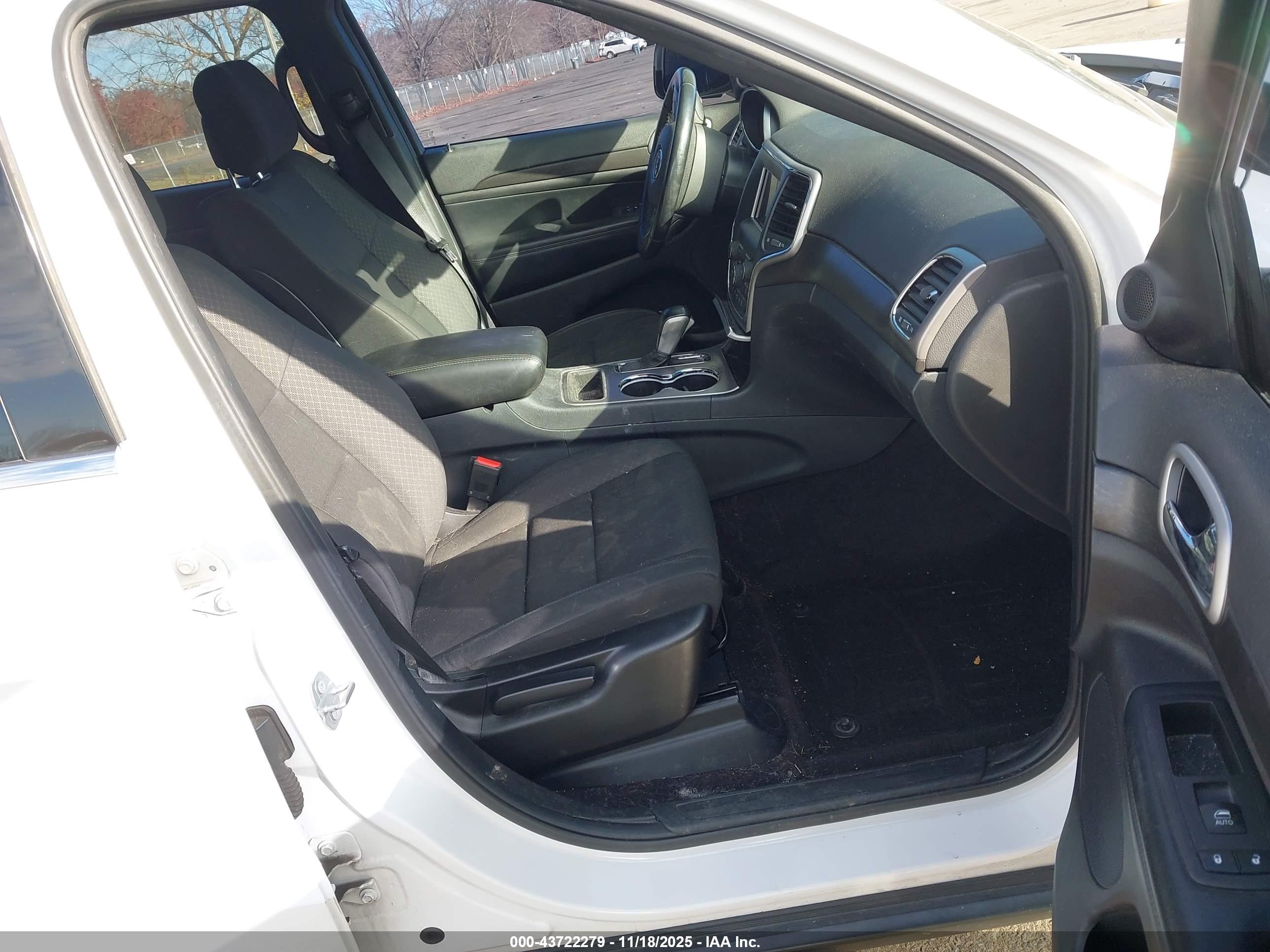 JEEP GRAND image 5