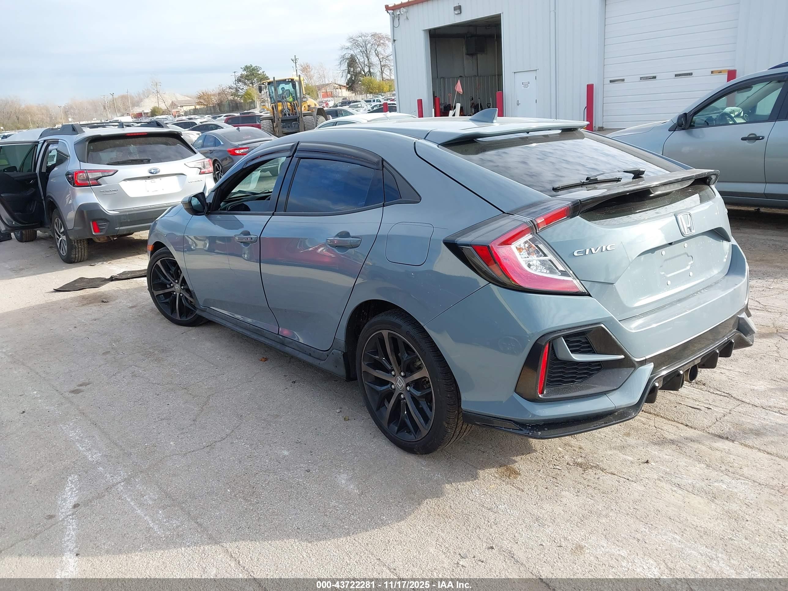 HONDA CIVIC image 3