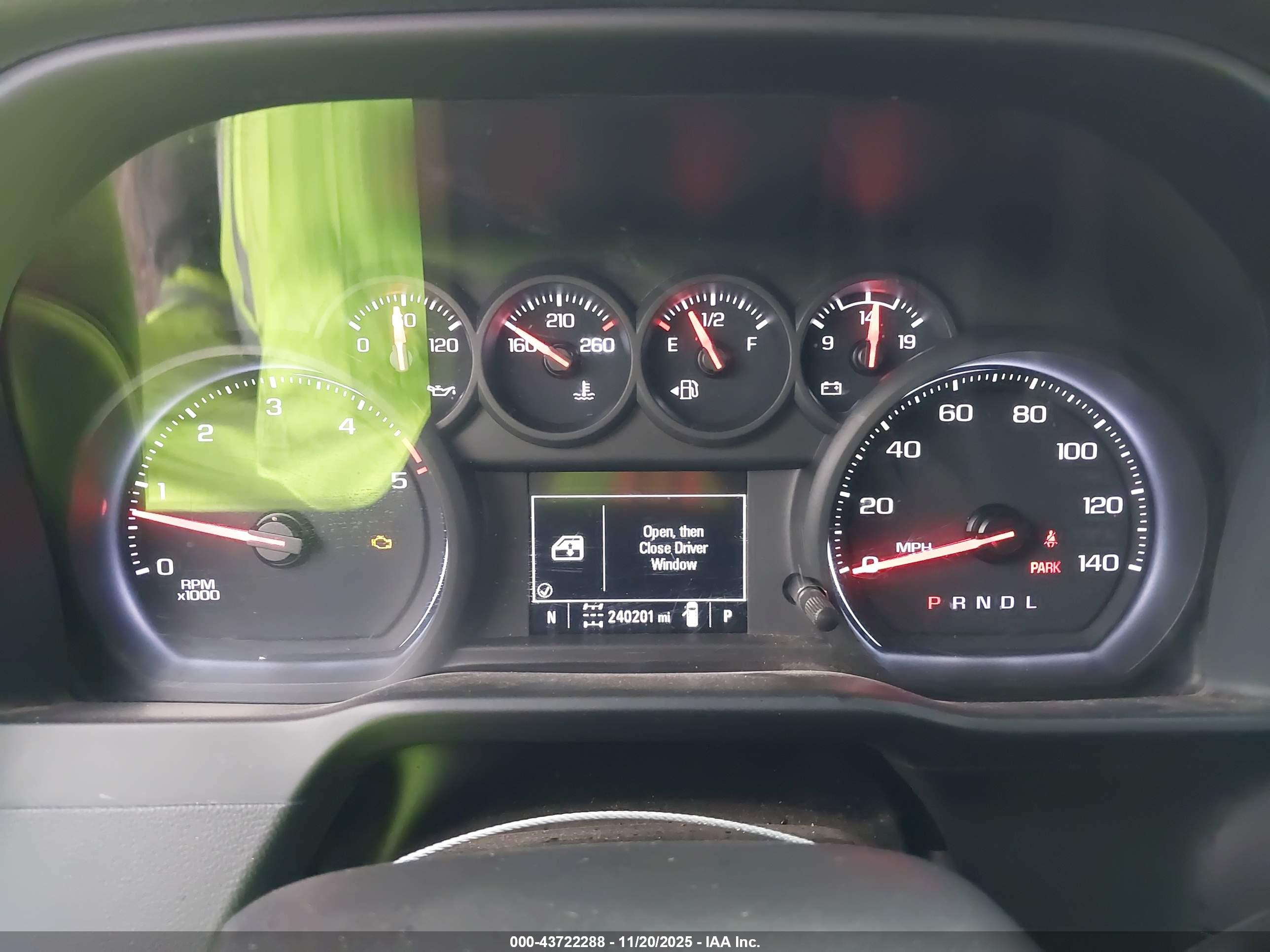 GMC SIERRA image 6
