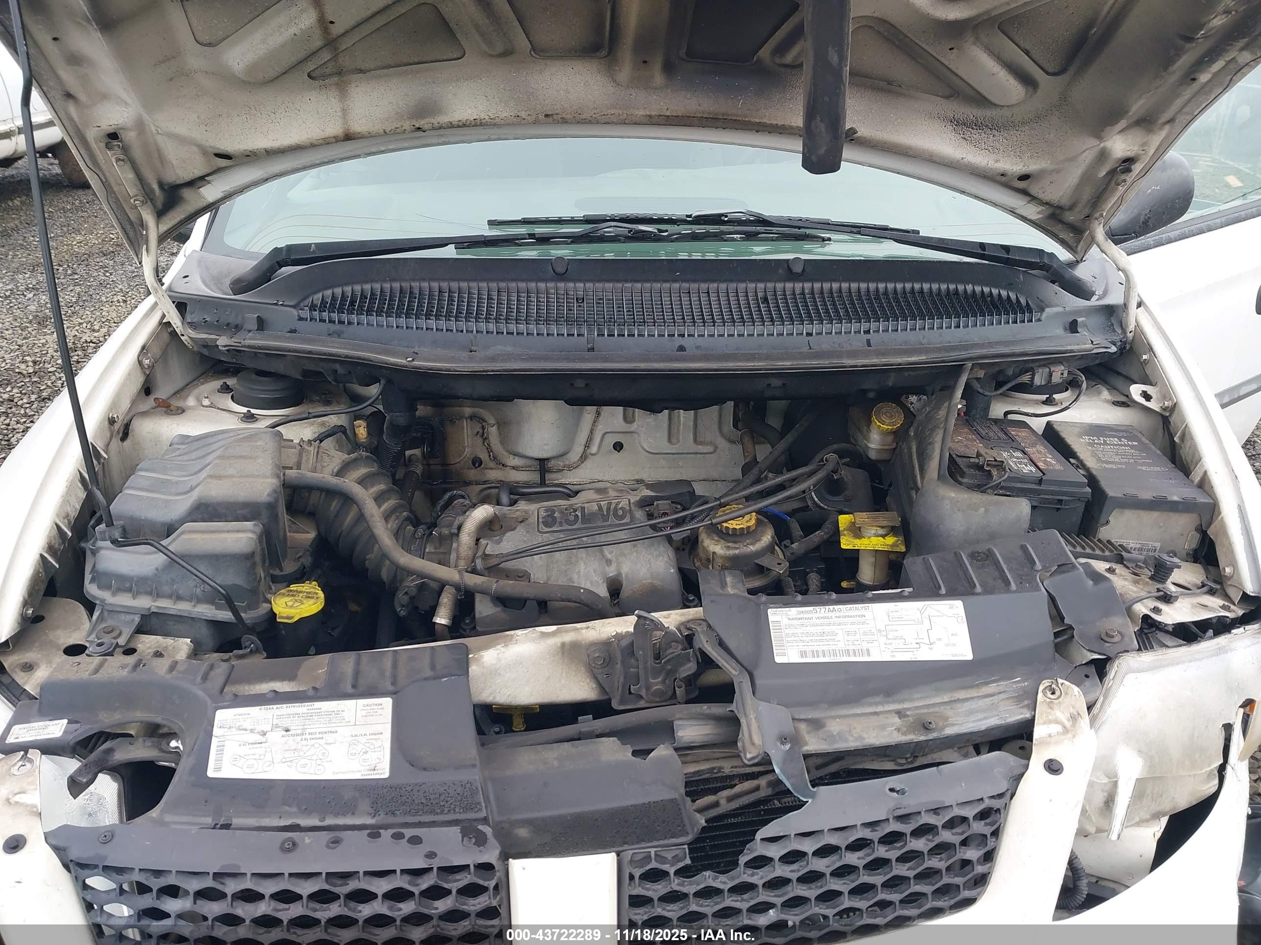 DODGE CARAVAN image 10