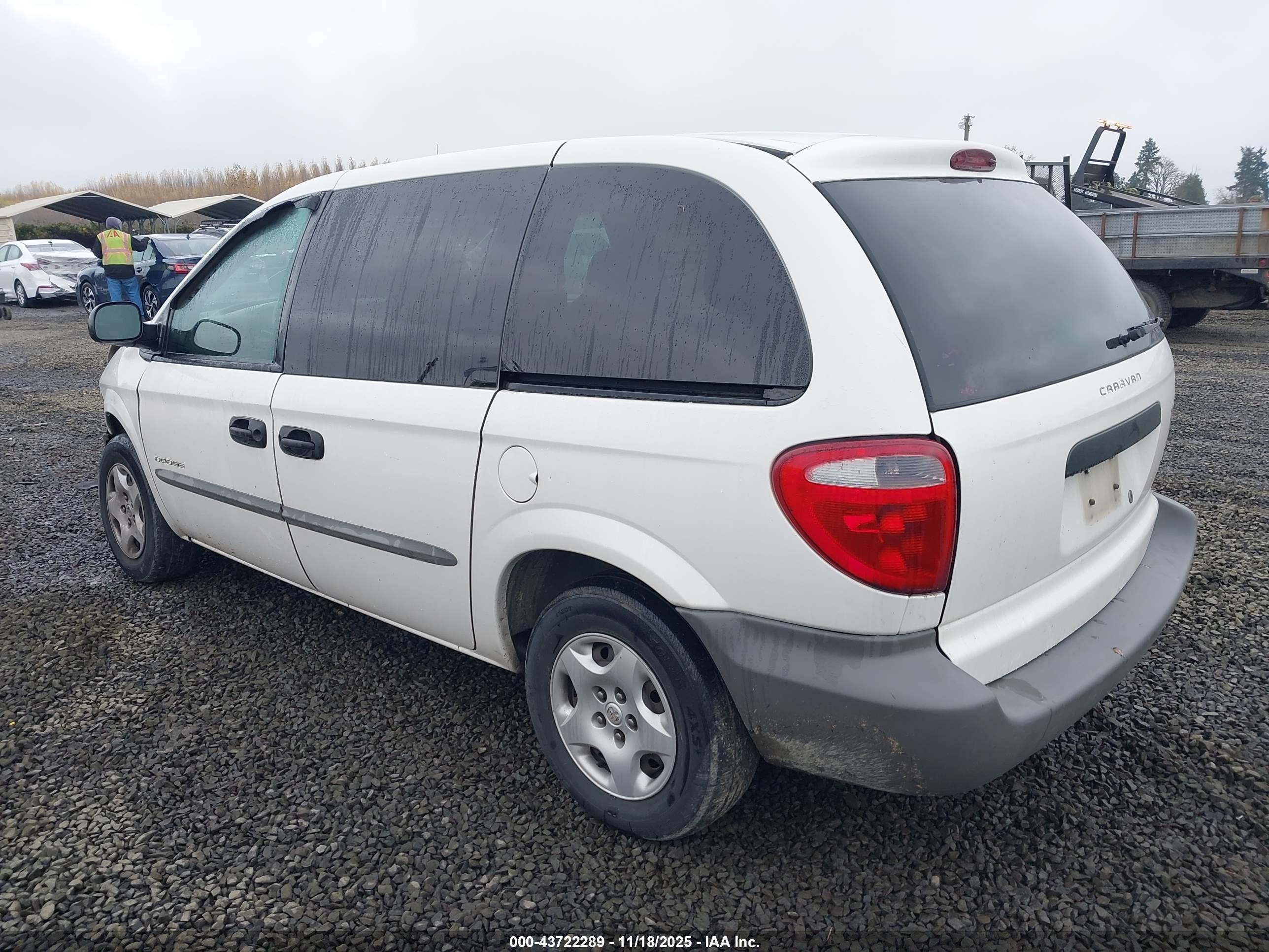 DODGE CARAVAN image 3