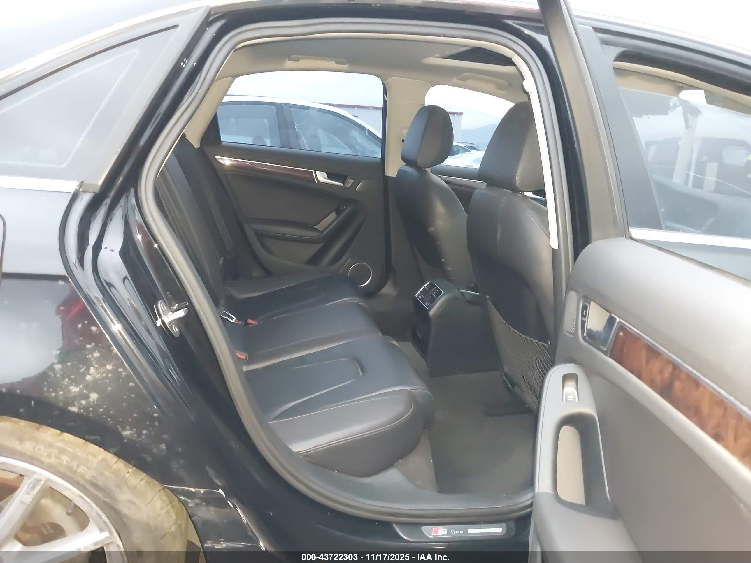 AUDI A4 image 8