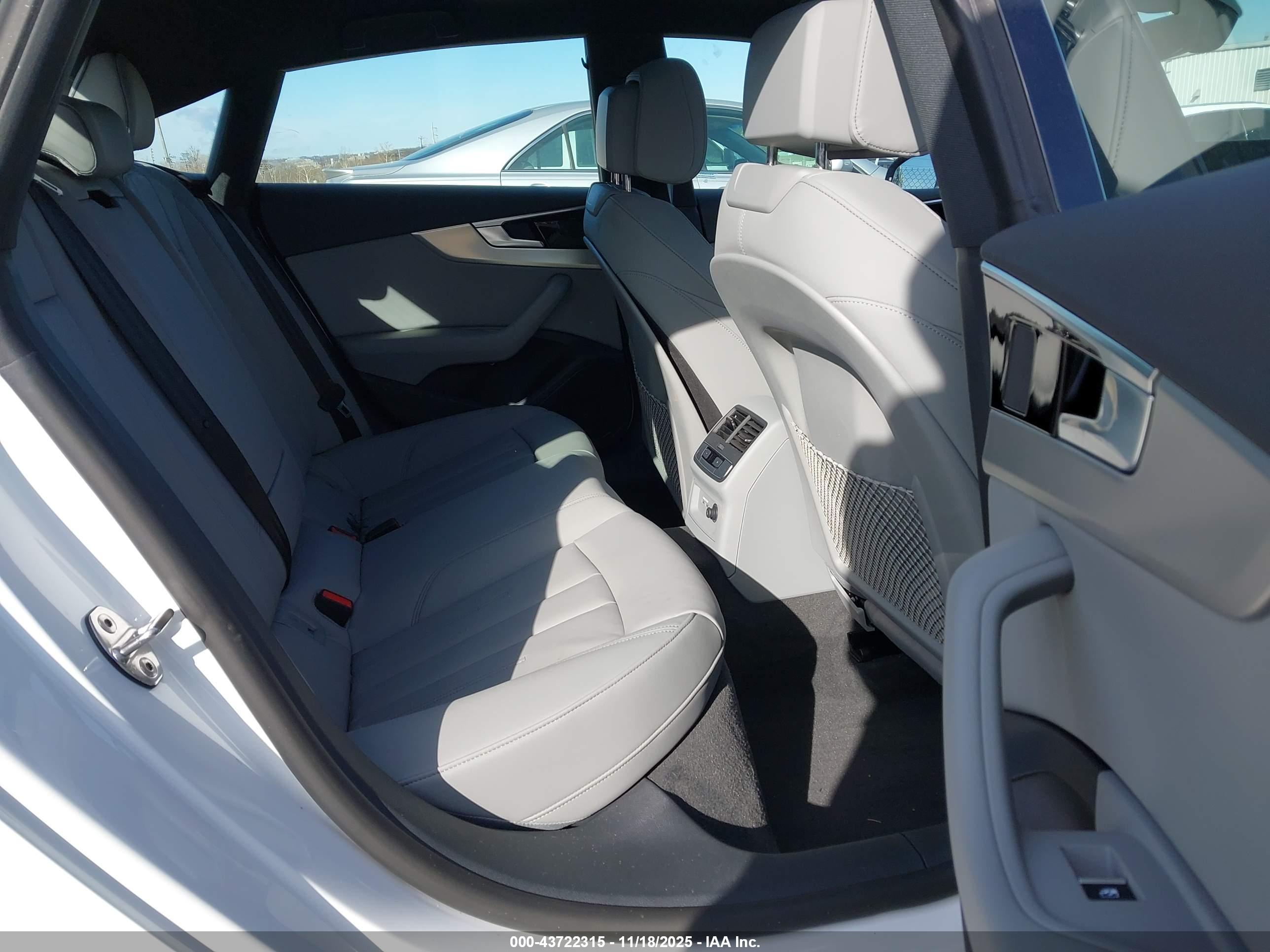 AUDI A5 image 8