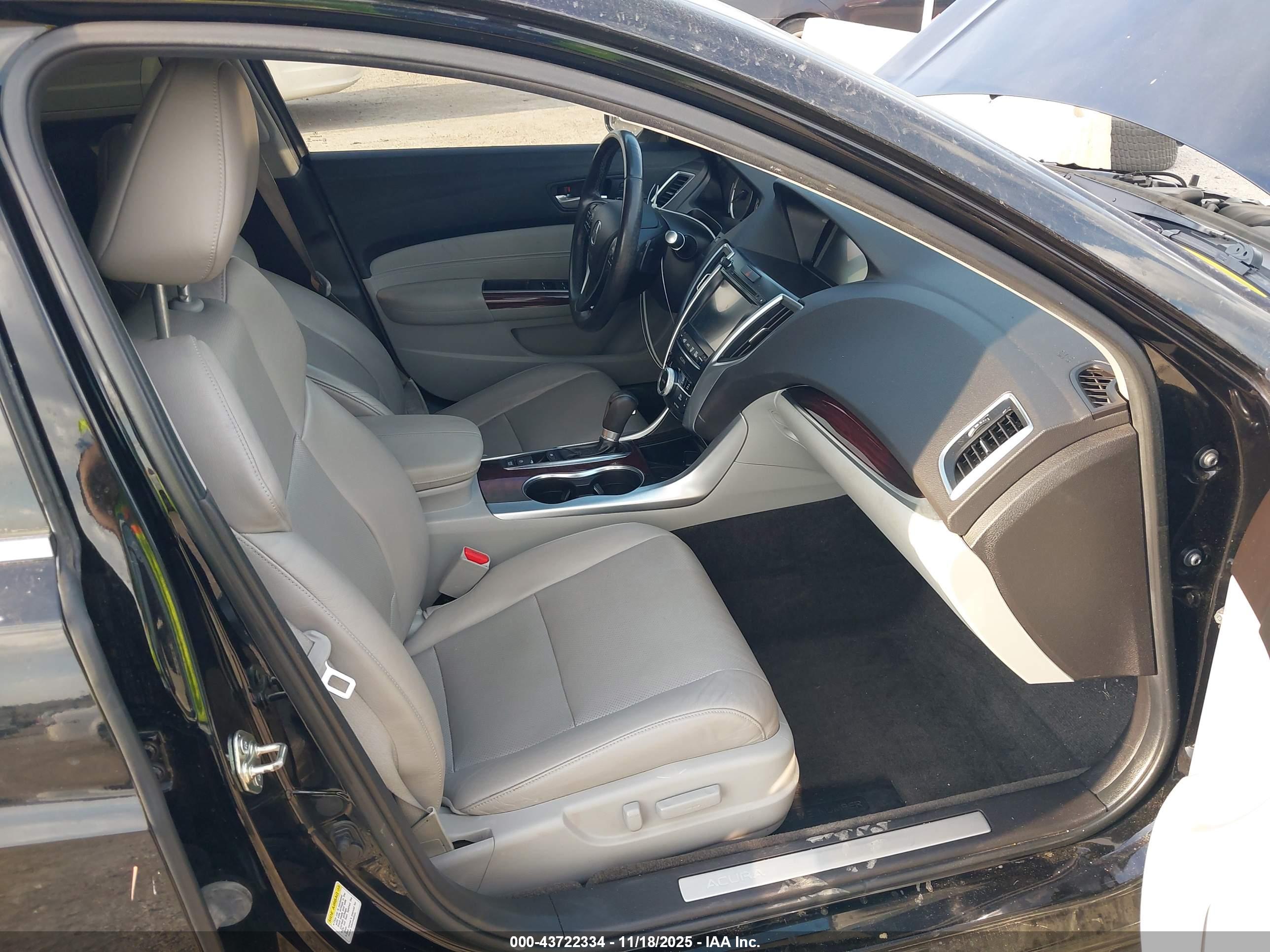 ACURA TLX image 5