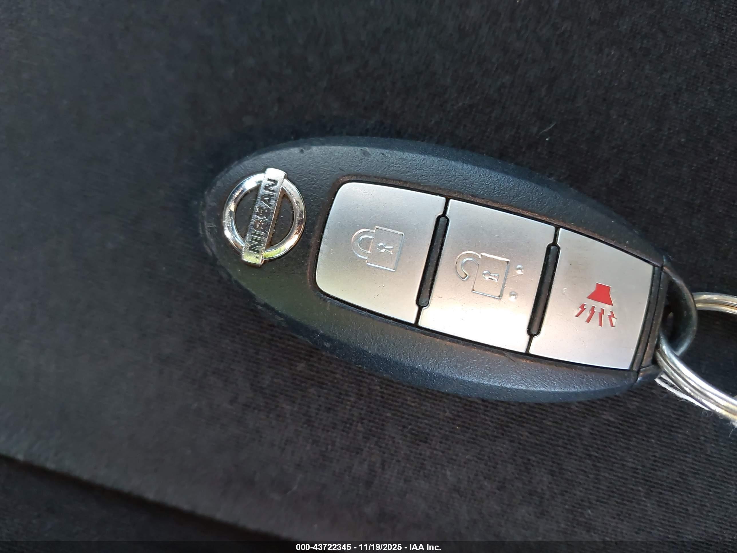 NISSAN MURANO image 11