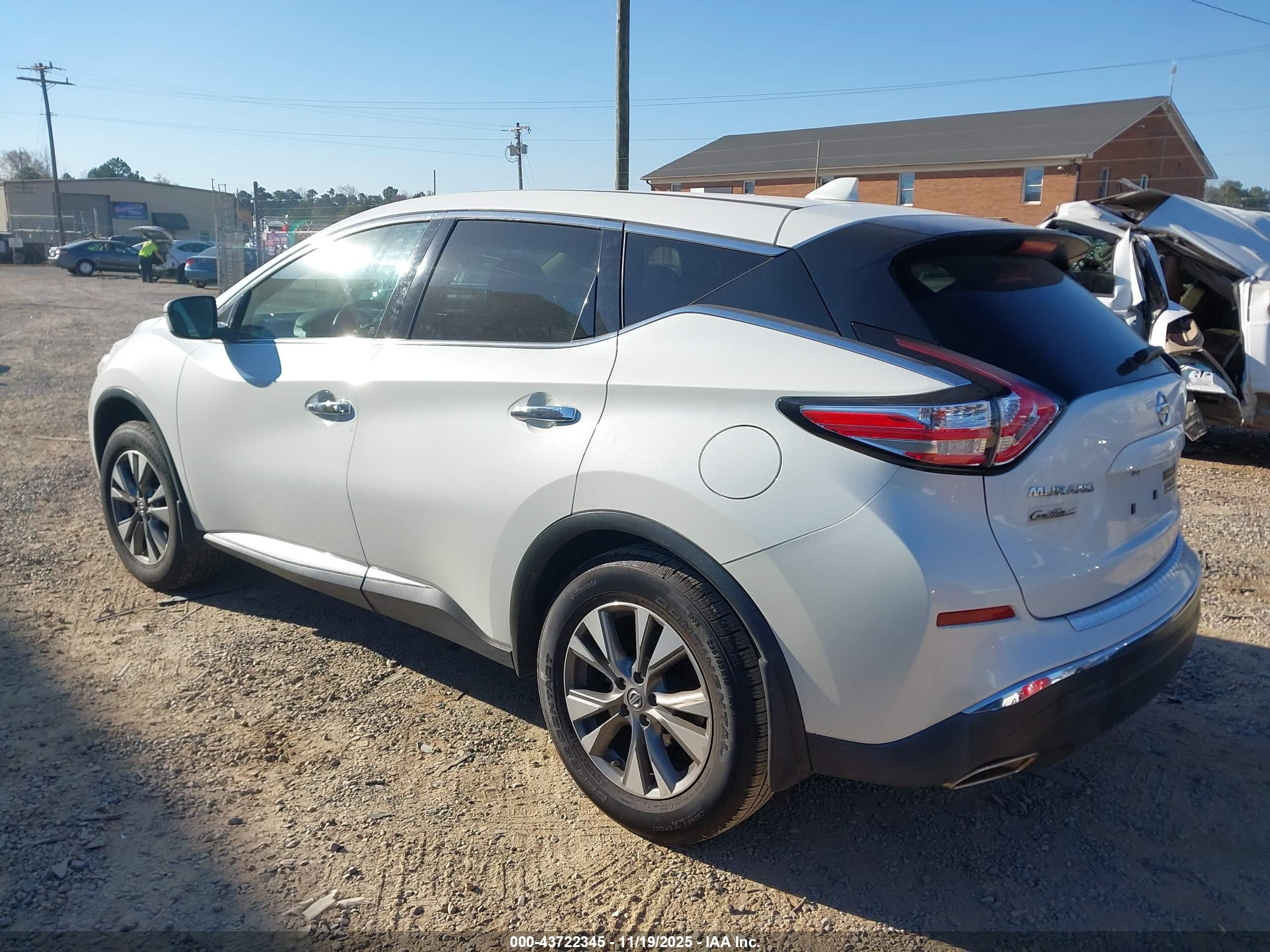 NISSAN MURANO image 3