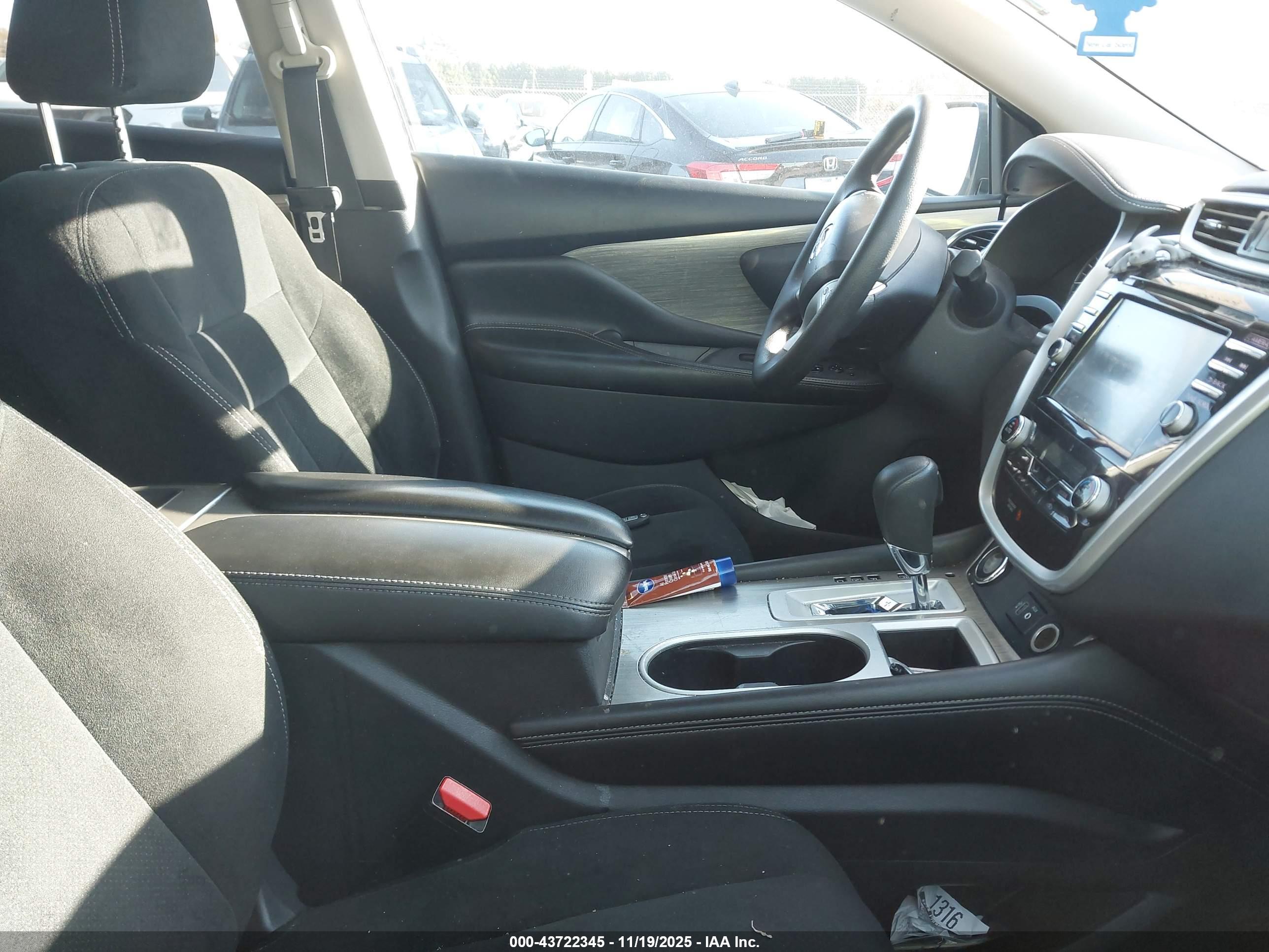 NISSAN MURANO image 5