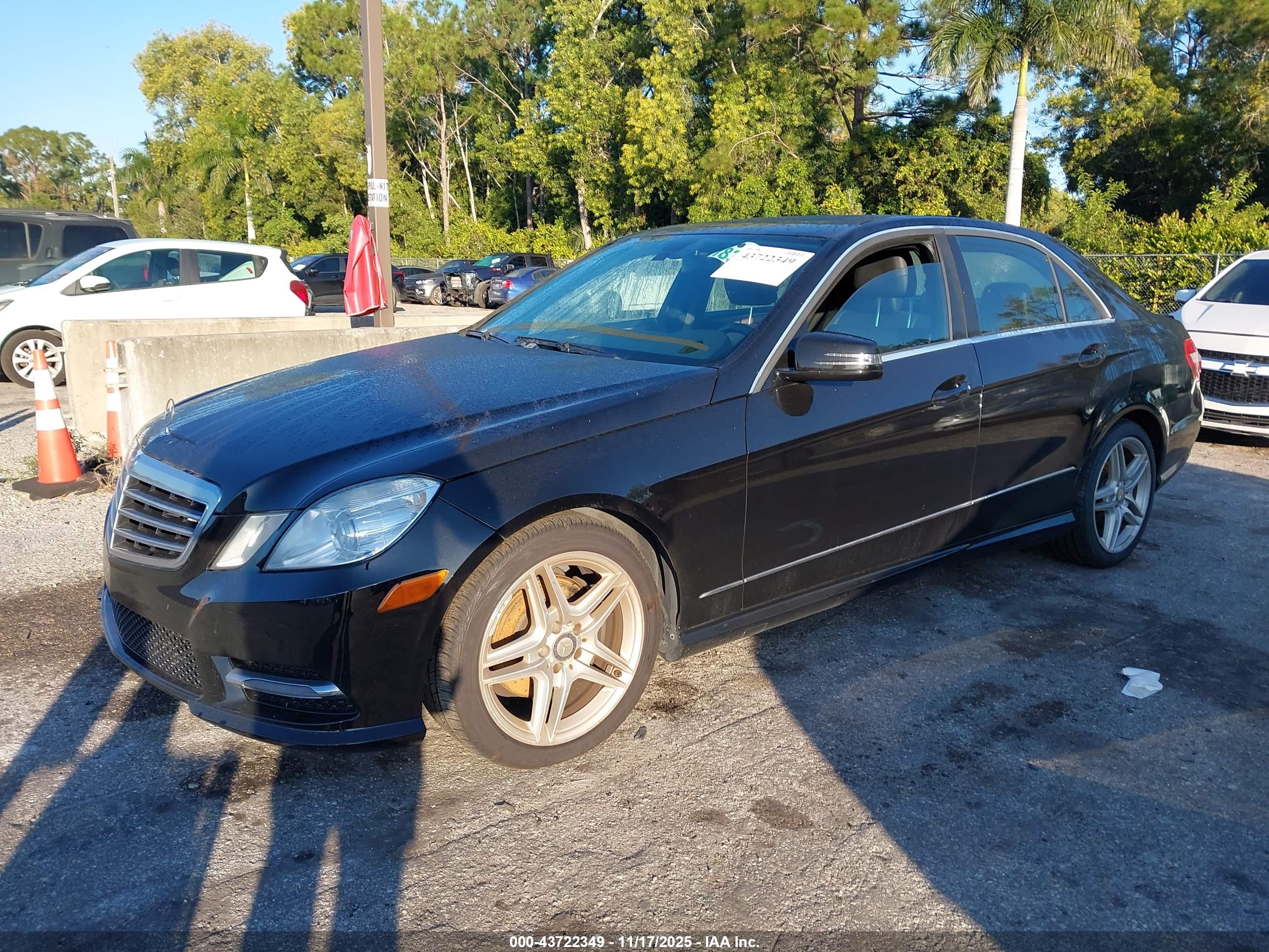 MERCEDES-BENZ E image 2