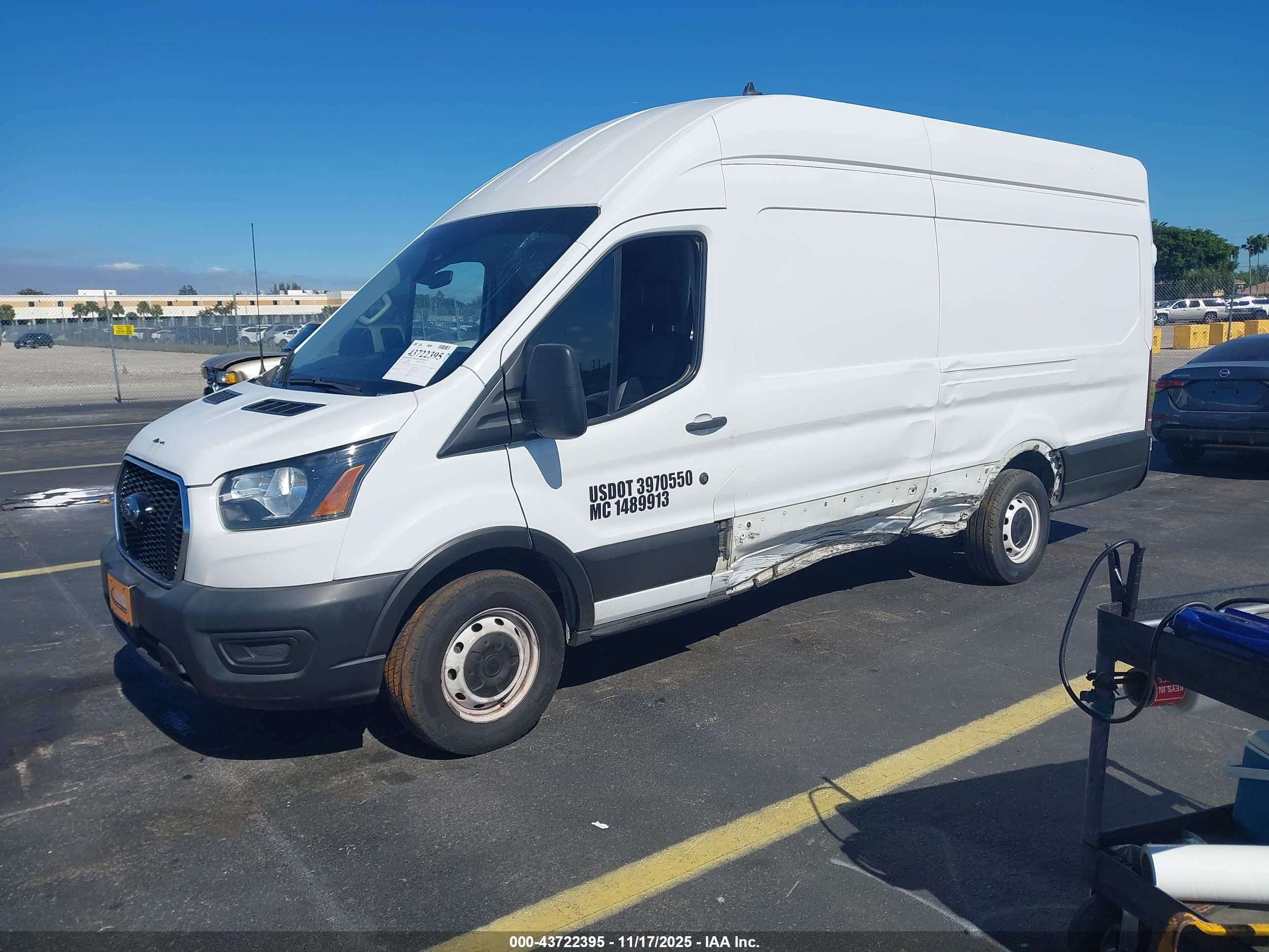 FORD TRANSIT-250 image 2