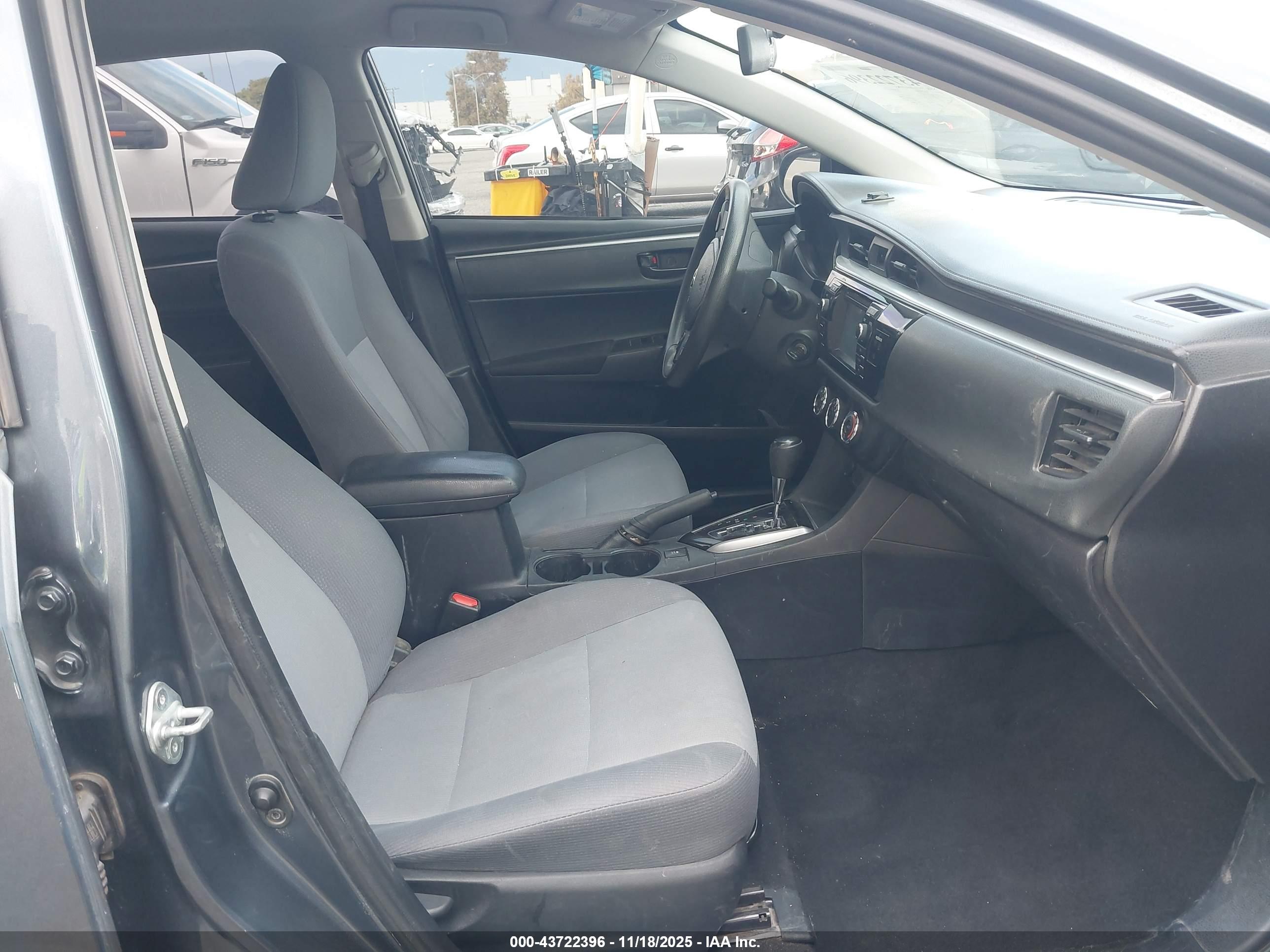TOYOTA COROLLA image 5