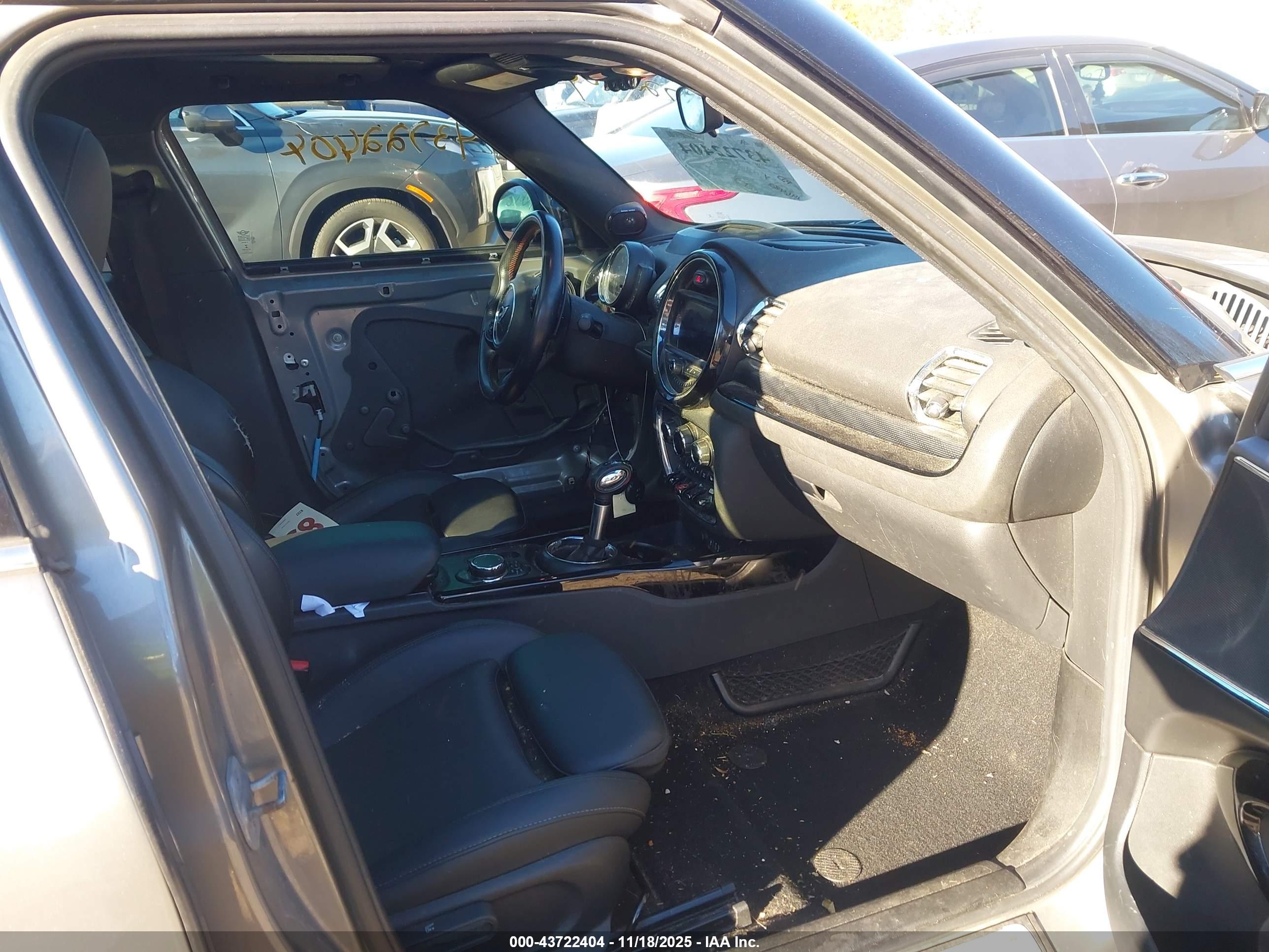 MINI CLUBMAN image 5