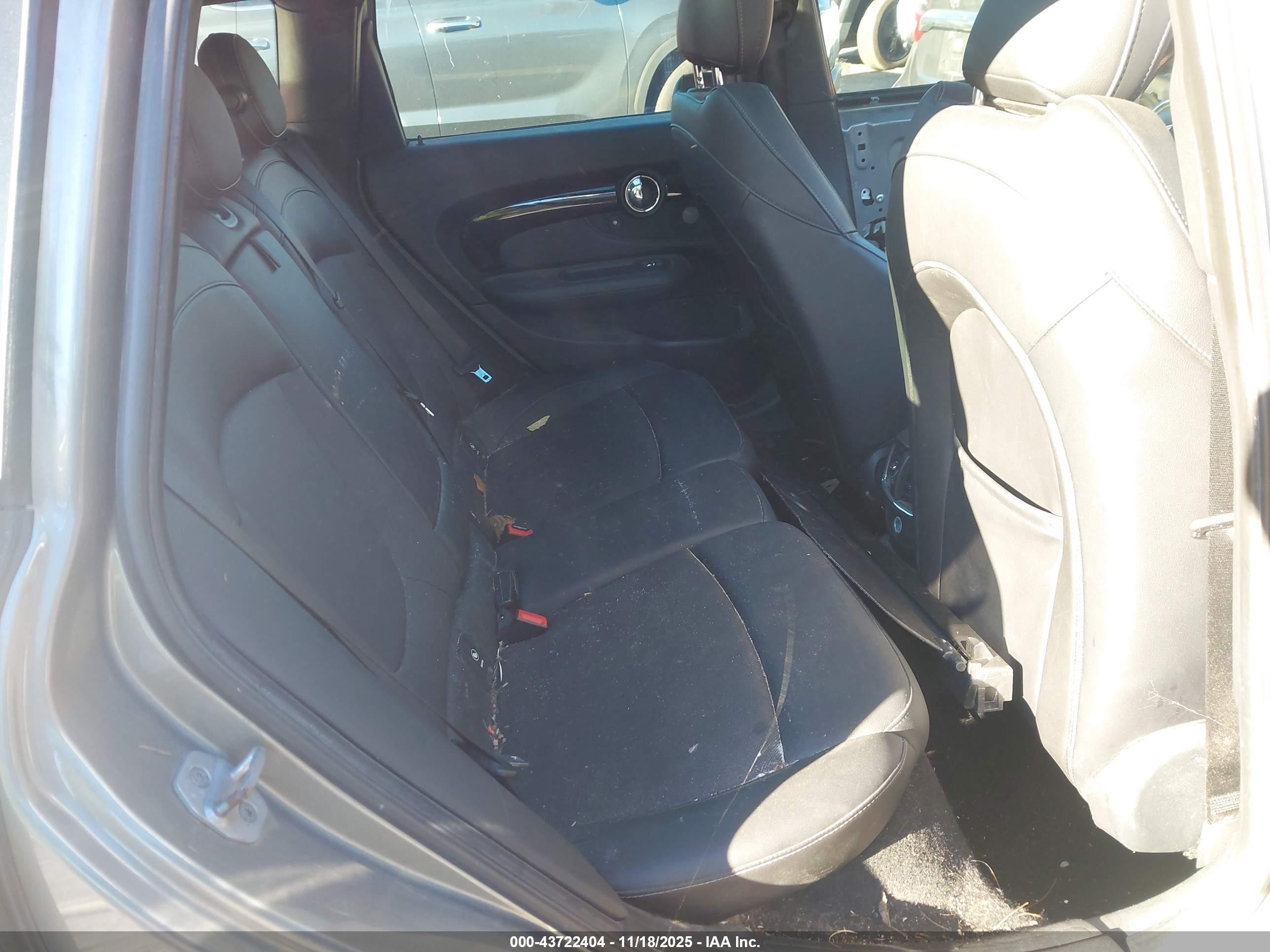 MINI CLUBMAN image 8