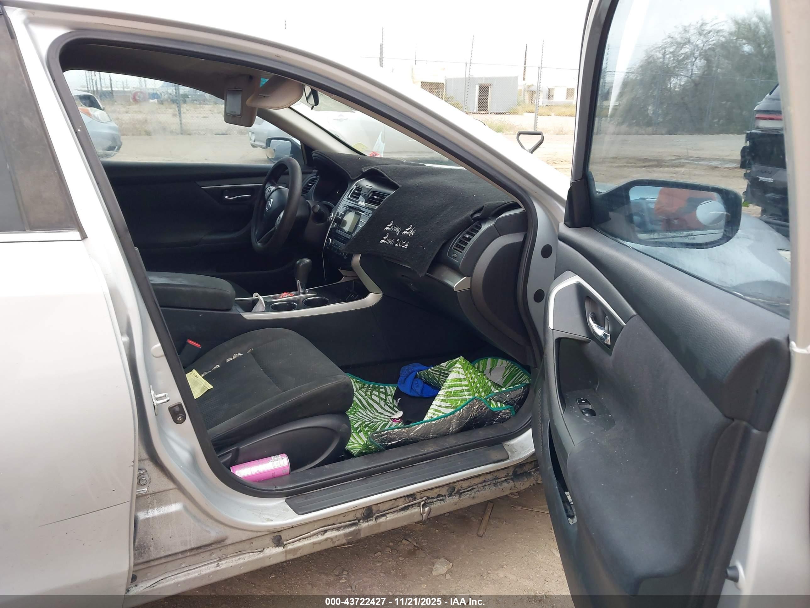 NISSAN ALTIMA image 5