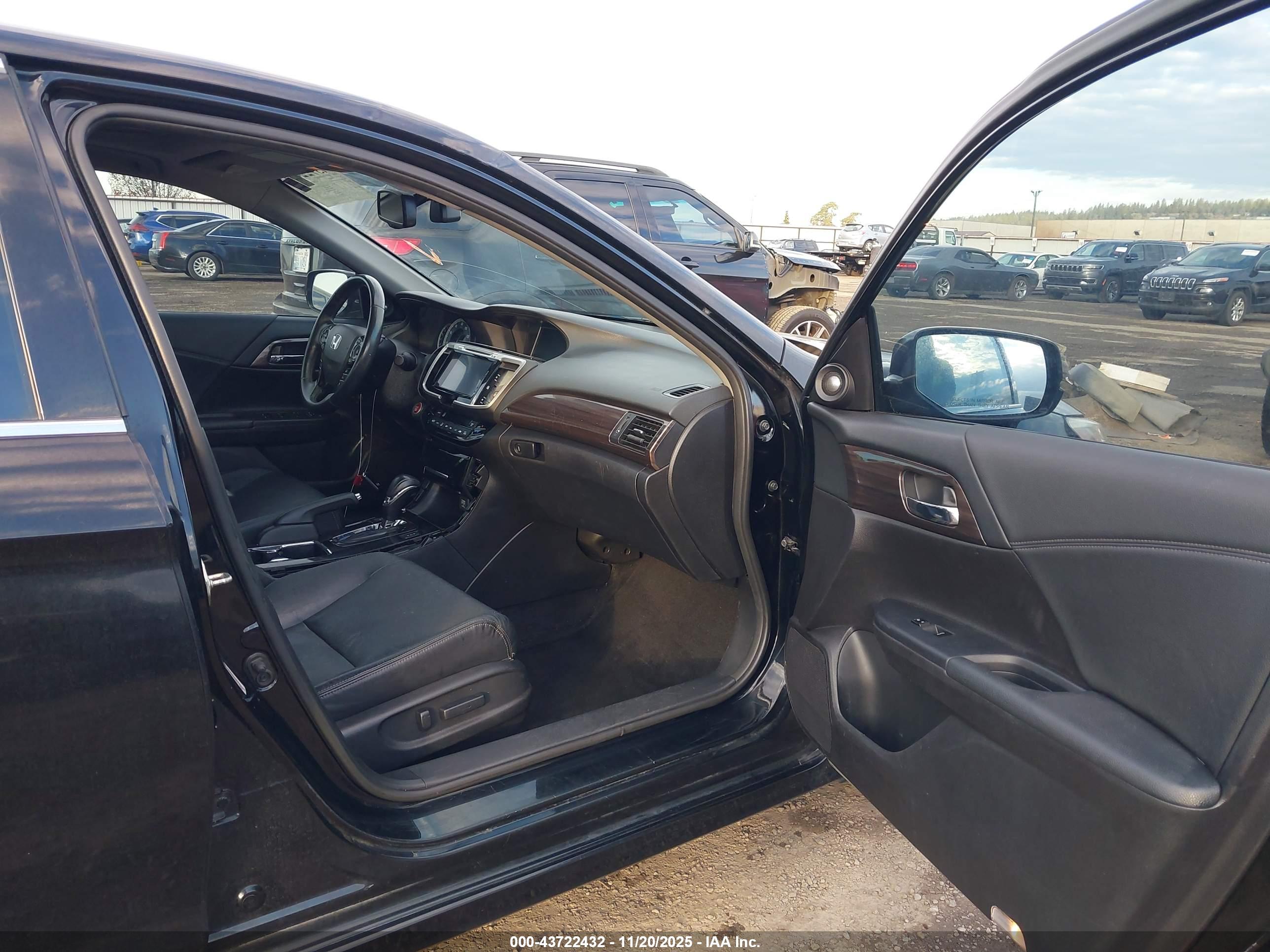 HONDA ACCORD image 5