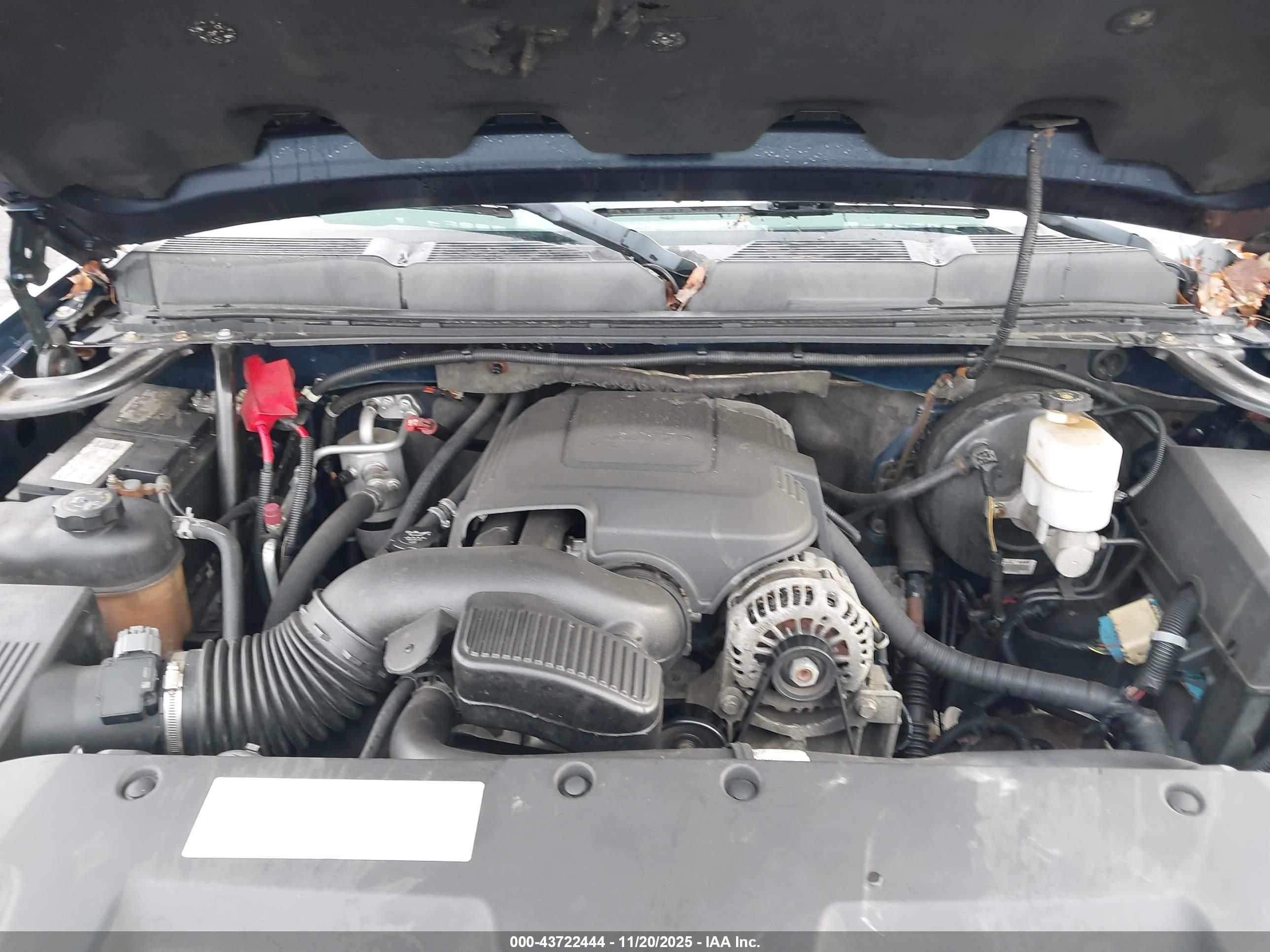 CHEVROLET SILVERADO image 10