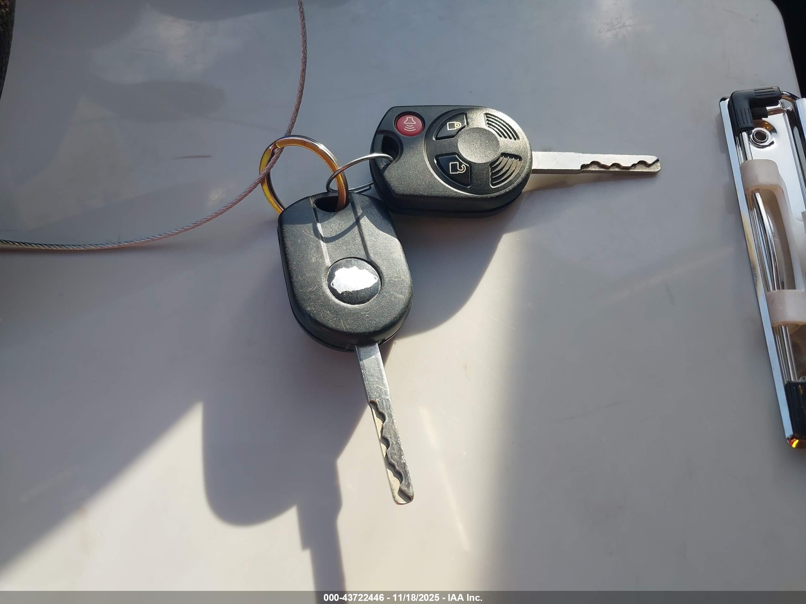 FORD ESCAPE image 11