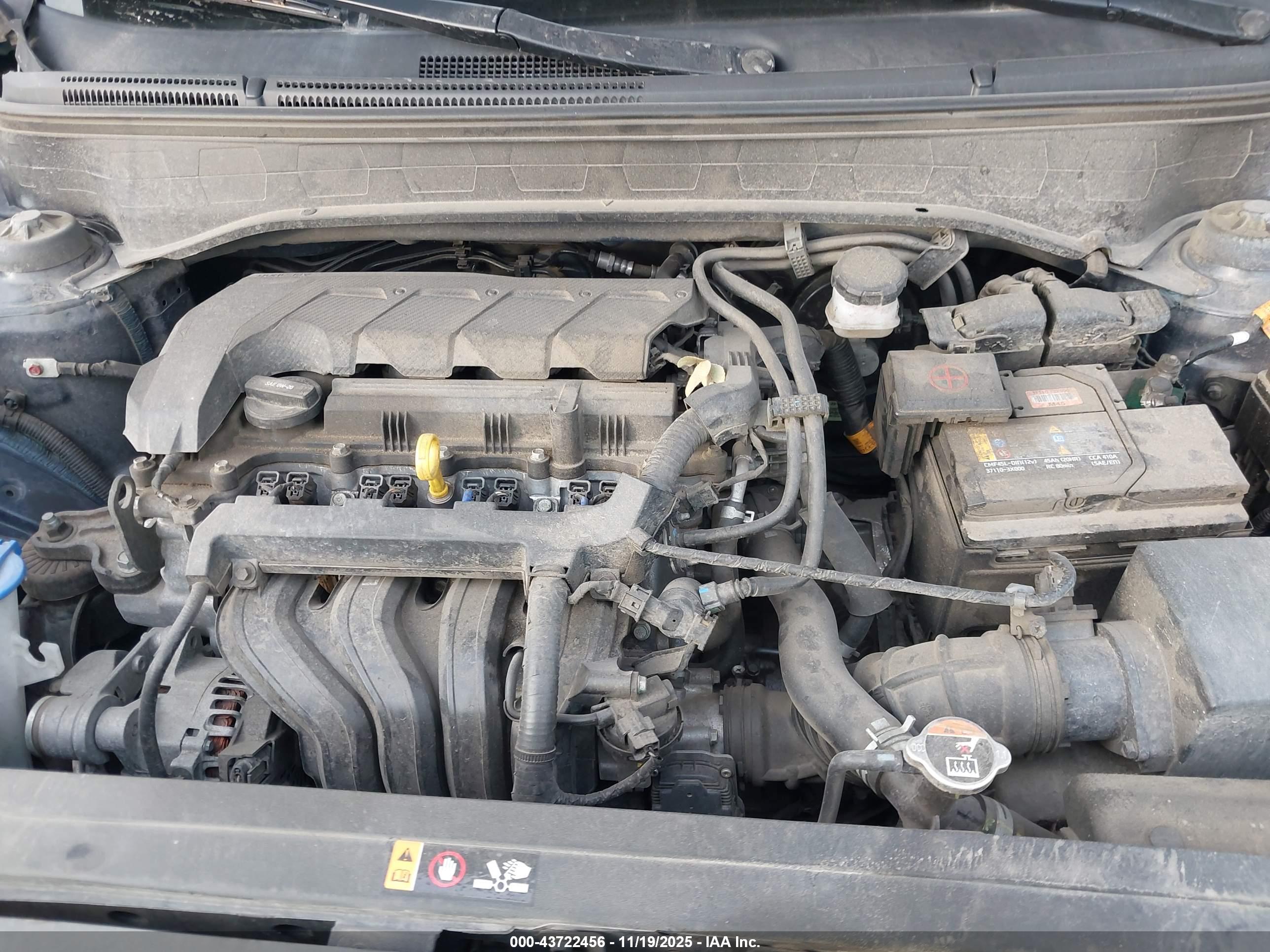 HYUNDAI VENUE image 10