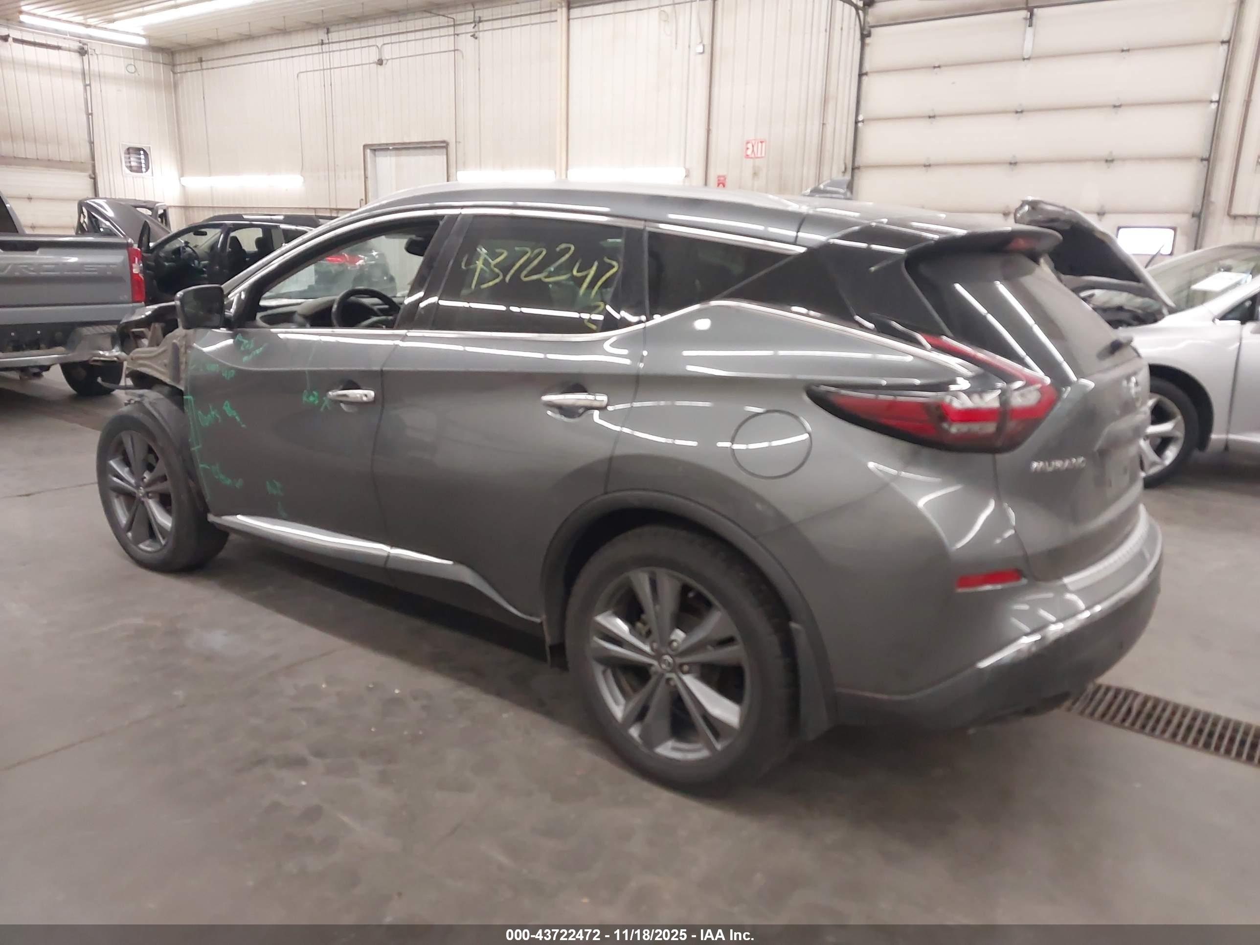 NISSAN MURANO image 3