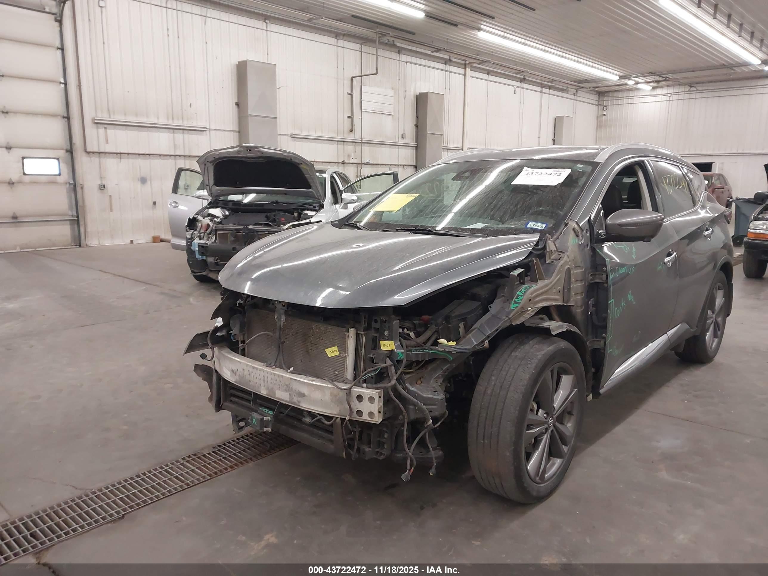 NISSAN MURANO image 6