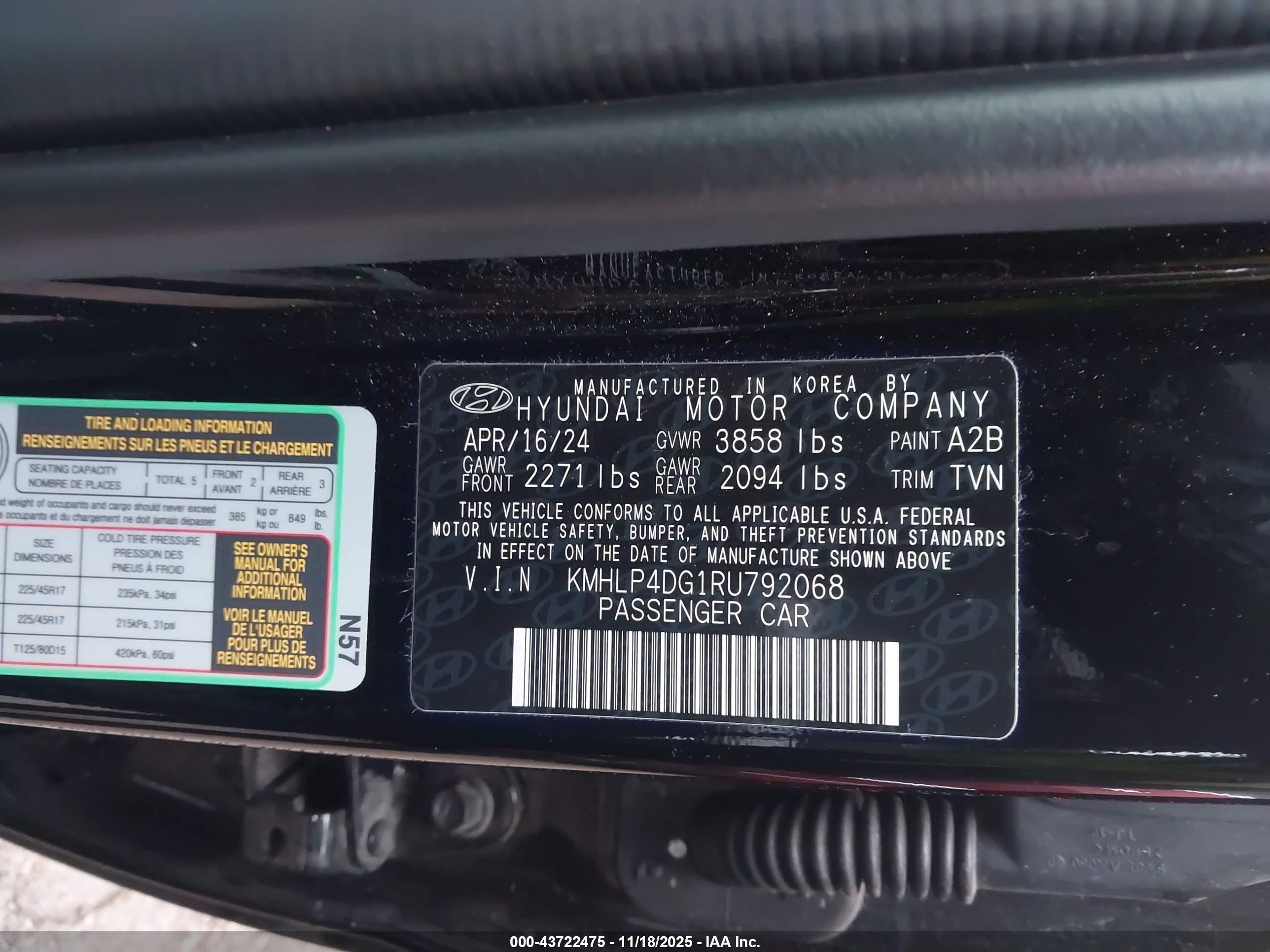 HYUNDAI ELANTRA image 9