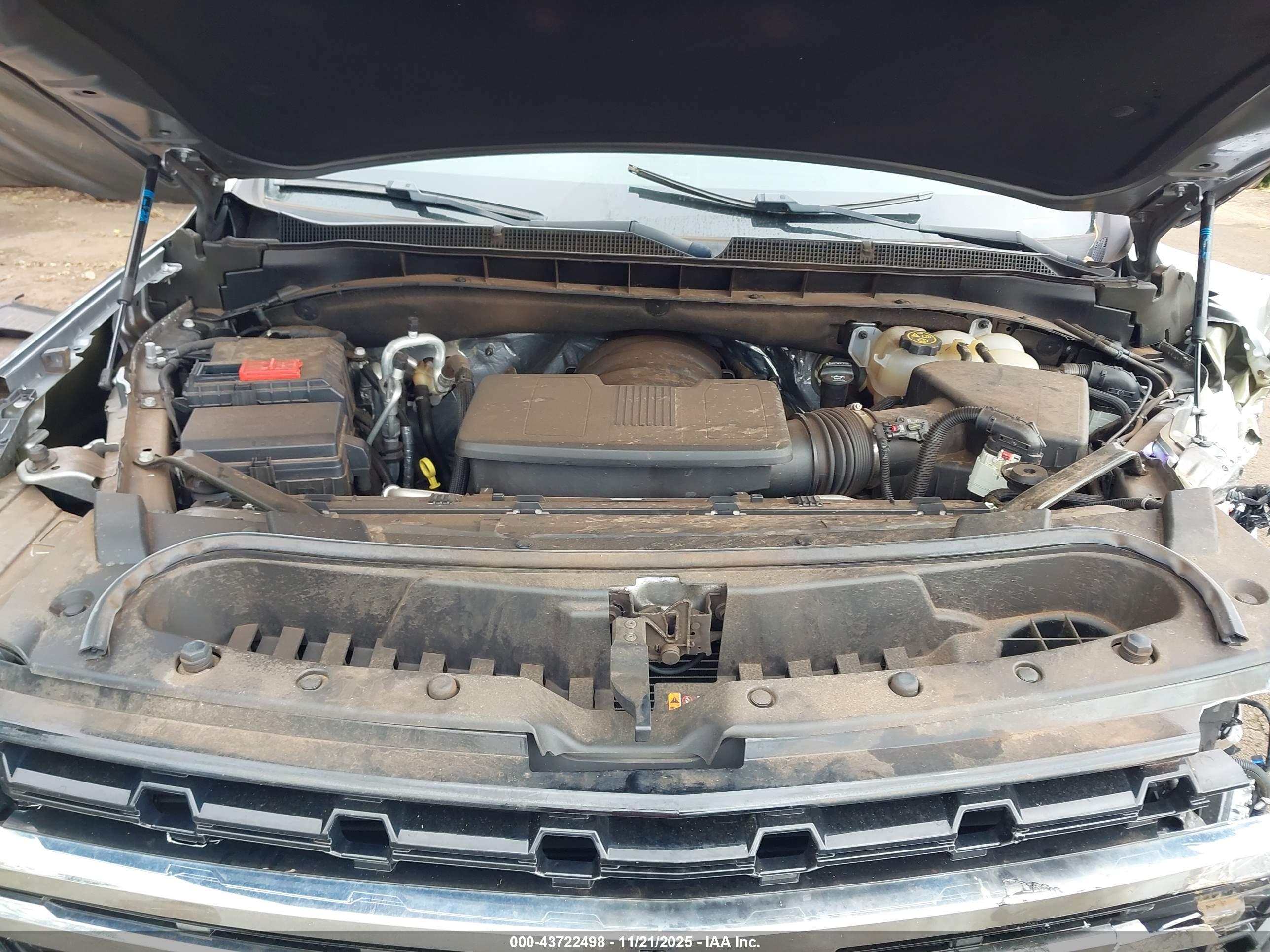 CHEVROLET TAHOE image 10